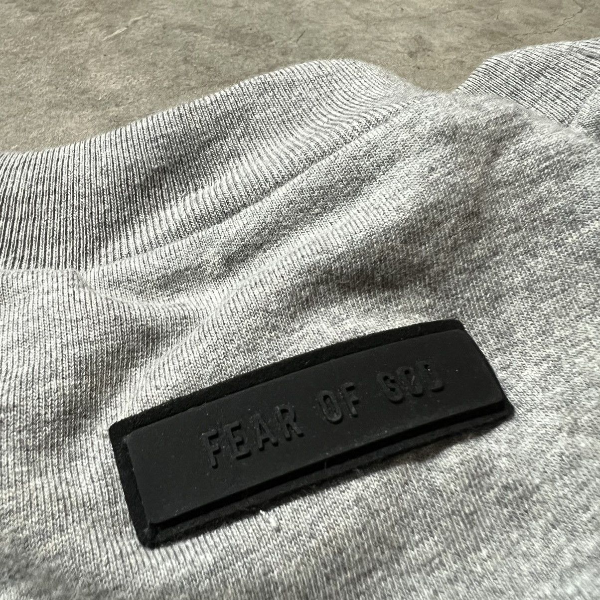 Essentials × Fear of God Fear of God FOG Essentials Basic Grey T-Shirt Size US L / EU 52-54 / 3 - 6 Thumbnail