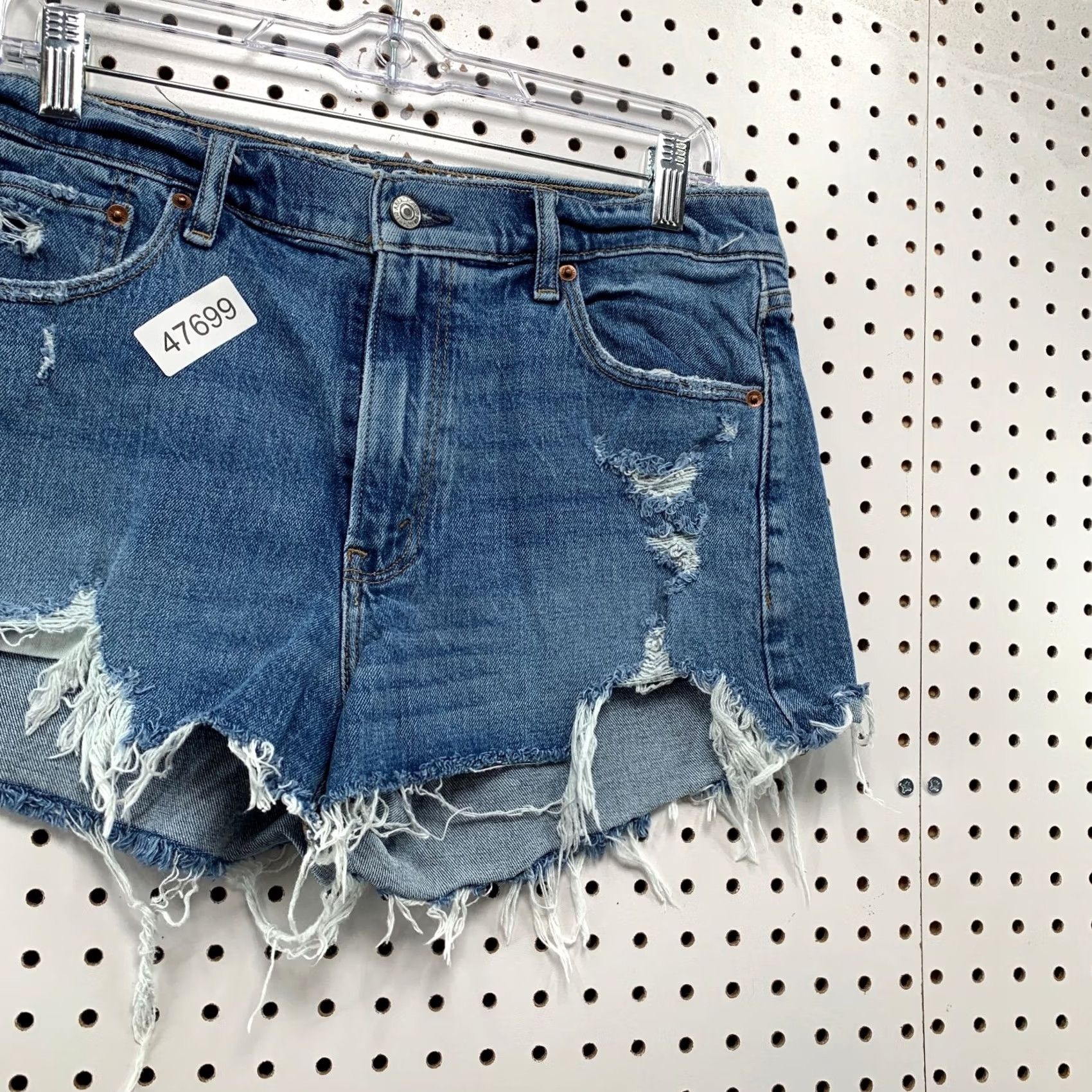 Abercrombie & Fitch Abercrombie & Fitch Denim Shorts Womens 31x2 Blue Mom Short Mid Rise DIstress 8 XS? Size 30" / US 8 / IT 44 - 5 Thumbnail