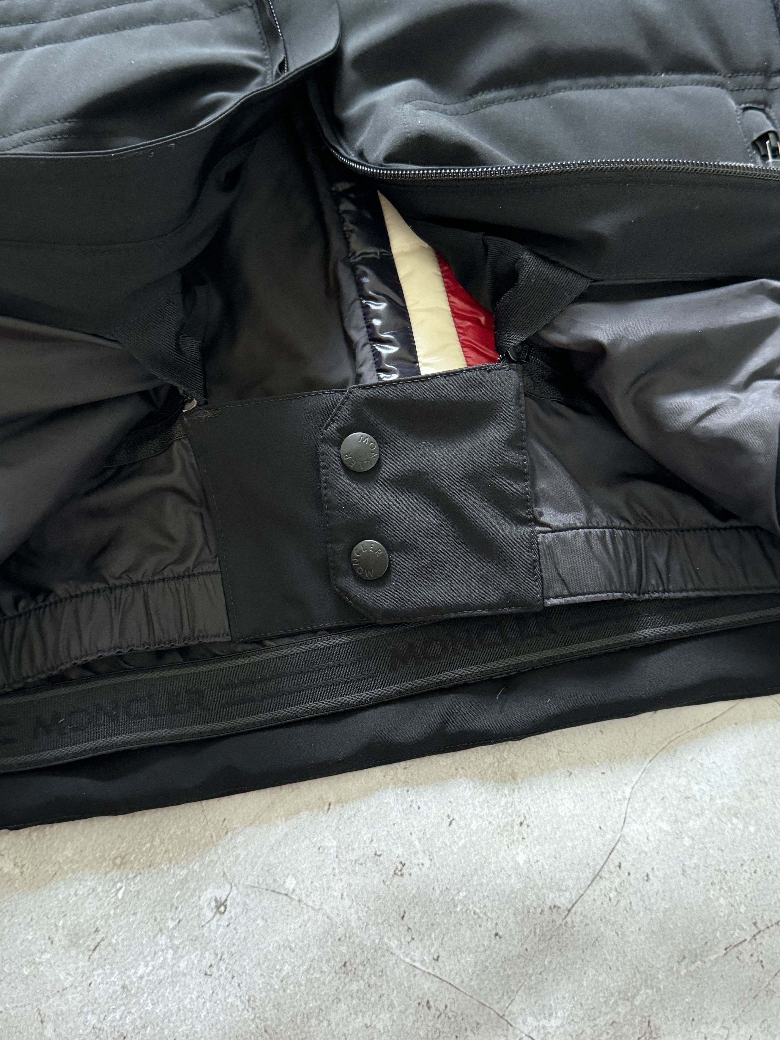 Moncler !extremely rare Moncler Ski jacket with Balaclava Size US XL / EU 56 / 4 - 10 Thumbnail