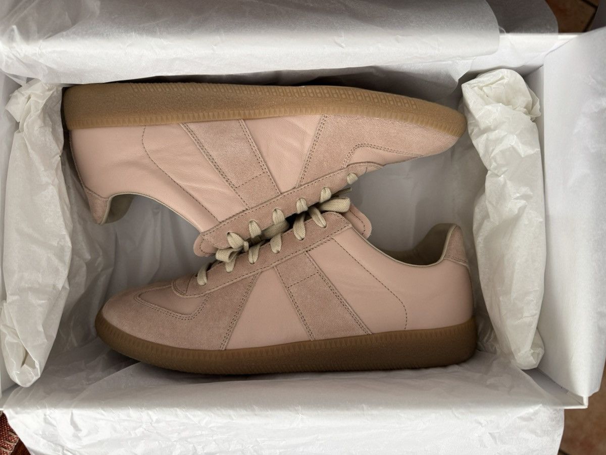 Maison Margiela Maison Margiela - Pink Replica Sneakers Size US 7 / EU 40 - 1 Thumbnail