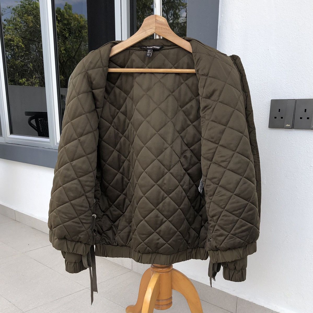 Zara Zara trf Outerwear Lined Quilted Bomber Jacket Size L / US 10 / IT 46 - 7 Thumbnail