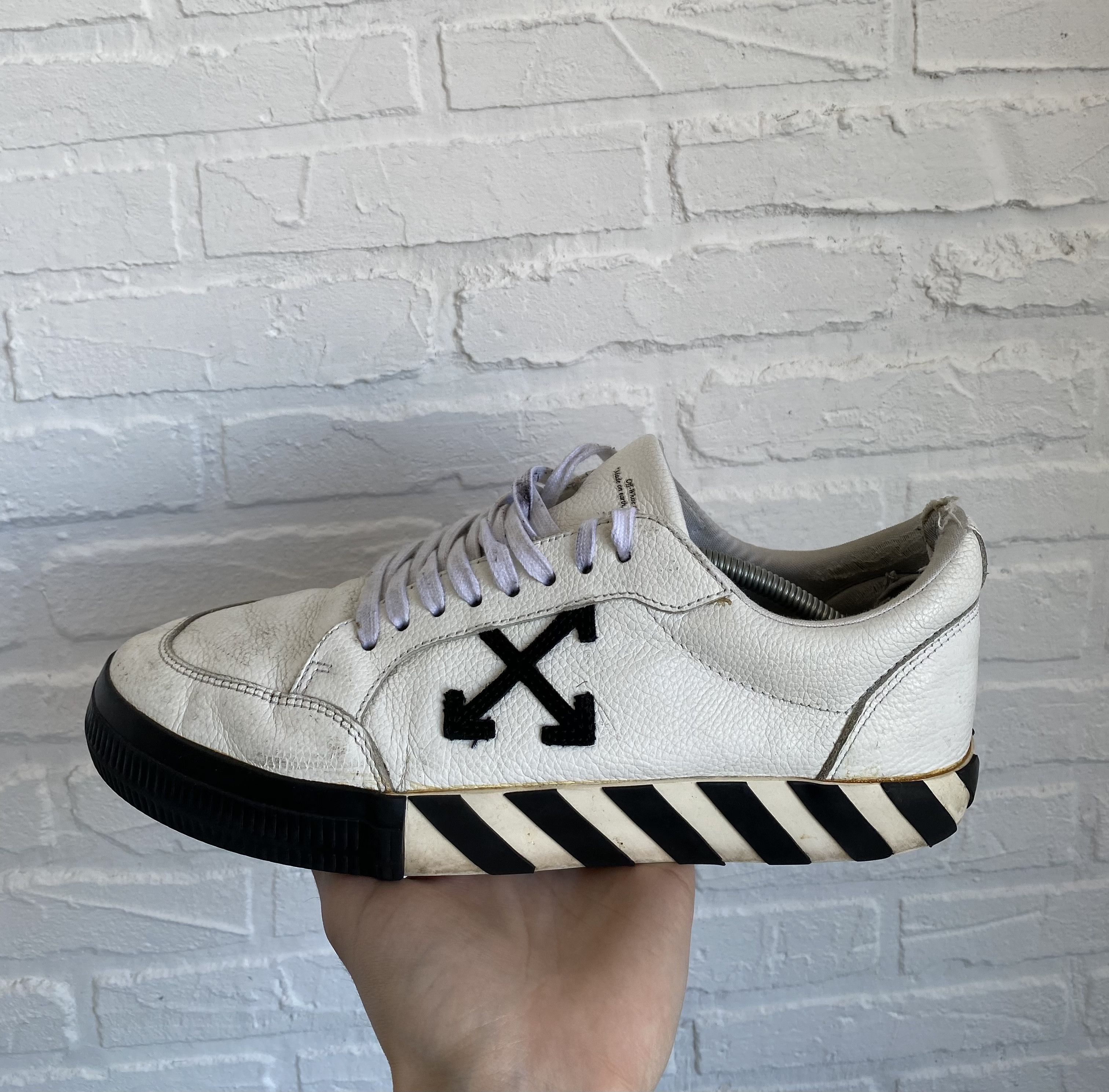 Off-White Off-white vulcanized leather sneakers Size US 10 / EU 43 - 2 Thumbnail