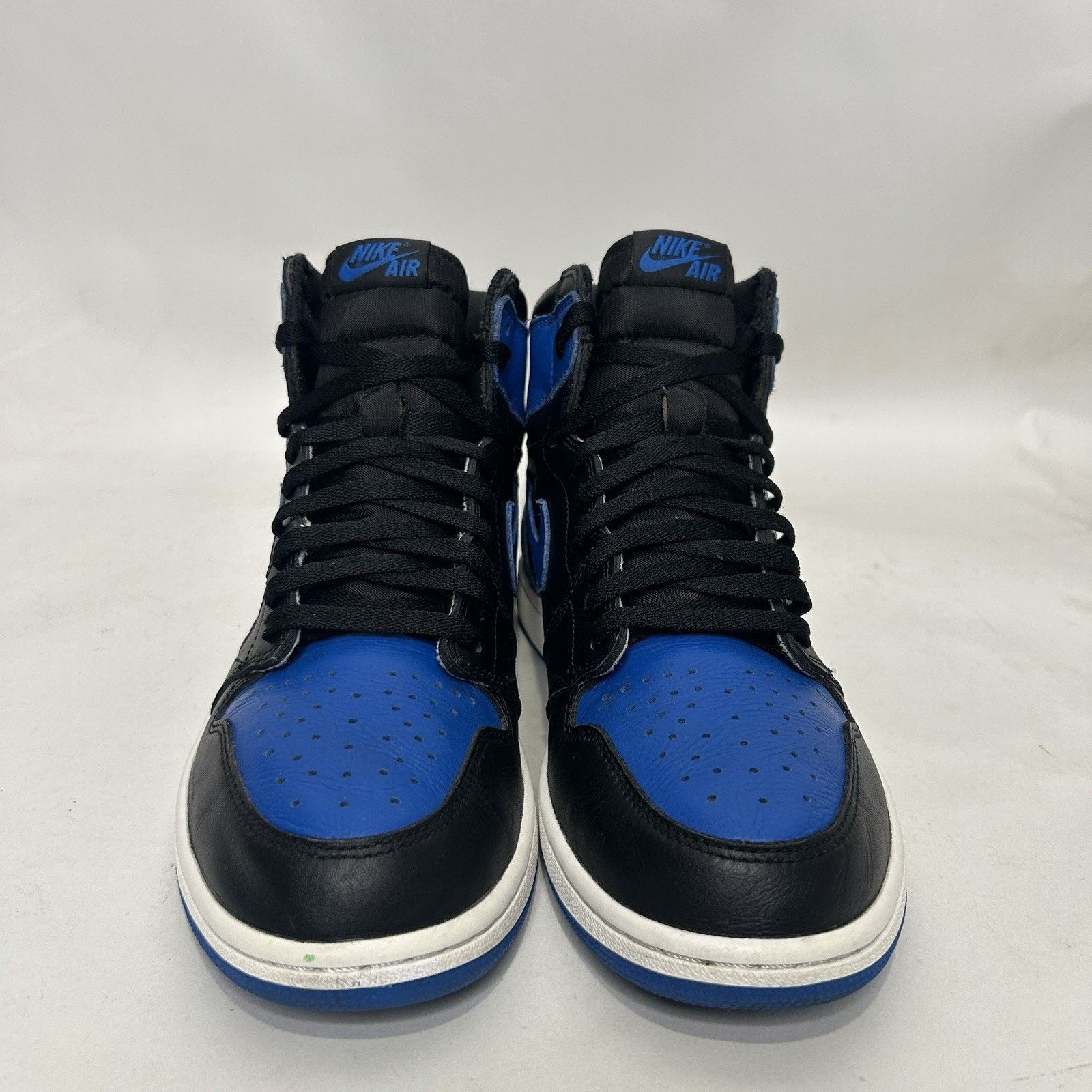 Jordan Brand Nike Air Jordan 1 Retro High OG “Royal” 2017 Size US 11.5 / EU 44-45 - 2 Thumbnail