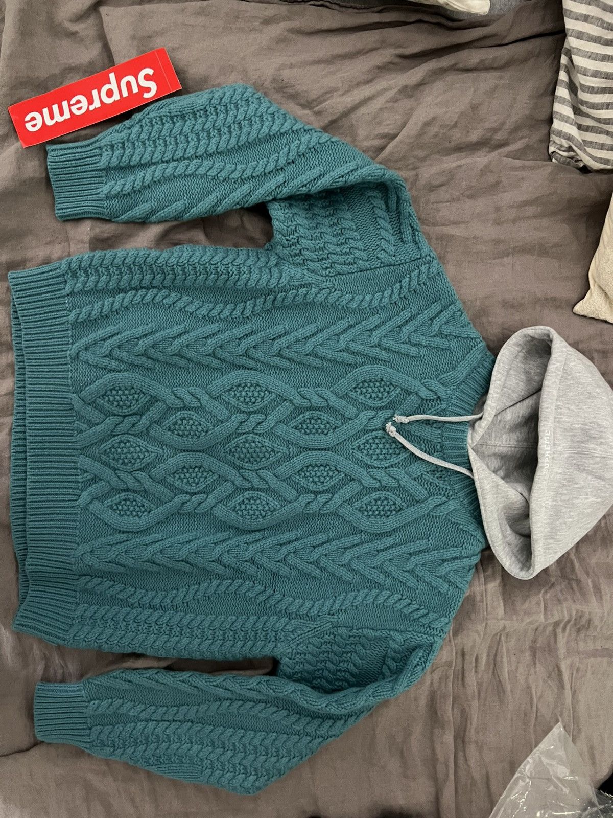 Supreme Size Small Supreme Cable Hooded Sweater Teal Size US S / EU 44-46 / 1 - 4 Thumbnail