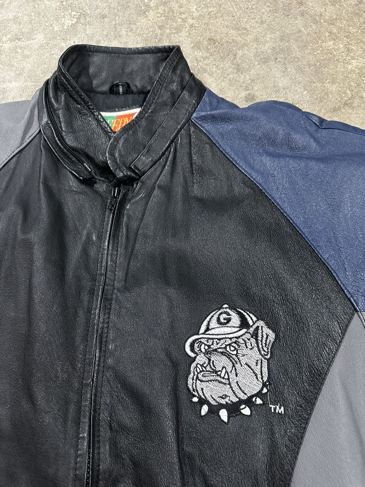 Vintage Vintage 90s Speedy Georgetown Hoyas Leather Chore Jacket Size US L / EU 52-54 / 3 - 5 Thumbnail