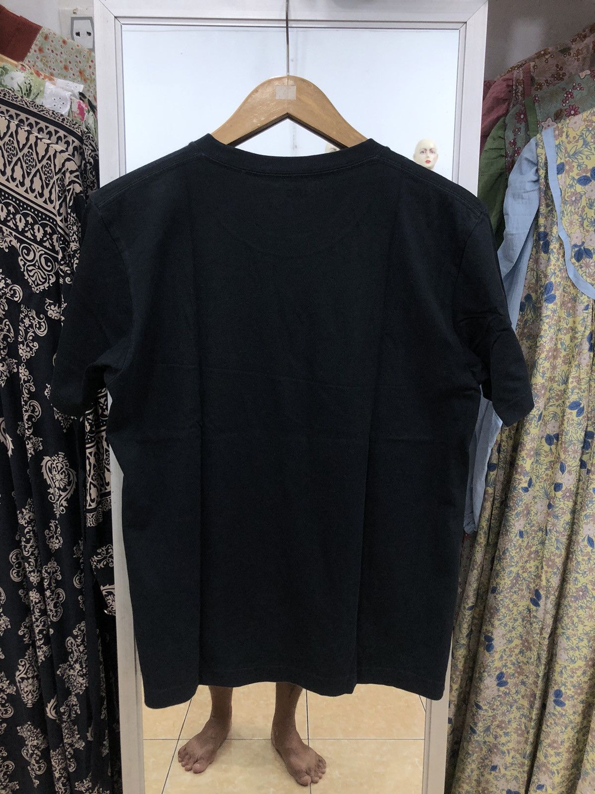 Kaws × Uniqlo Uniqlo X Kaws Tokyo First T Shirt Size US M / EU 48-50 / 2 - 3 Thumbnail