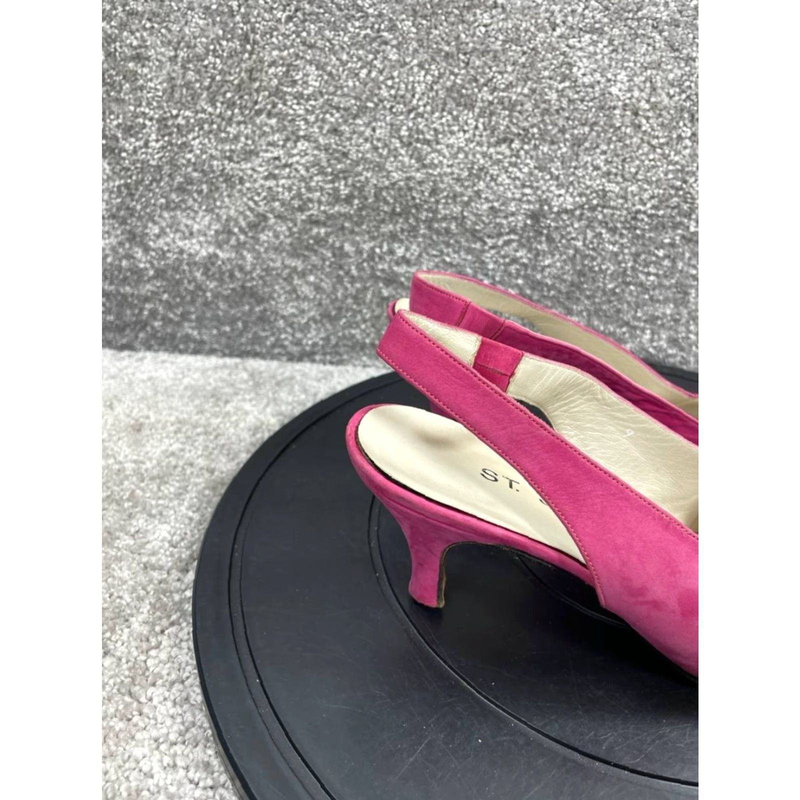 St. John ST. John Womens Slingback Heel Pink Suede Almond Toe 9 Stiletto Mid Heel Size 9 Pink Women Shoes Size US 9 / IT 39 - 3 Thumbnail