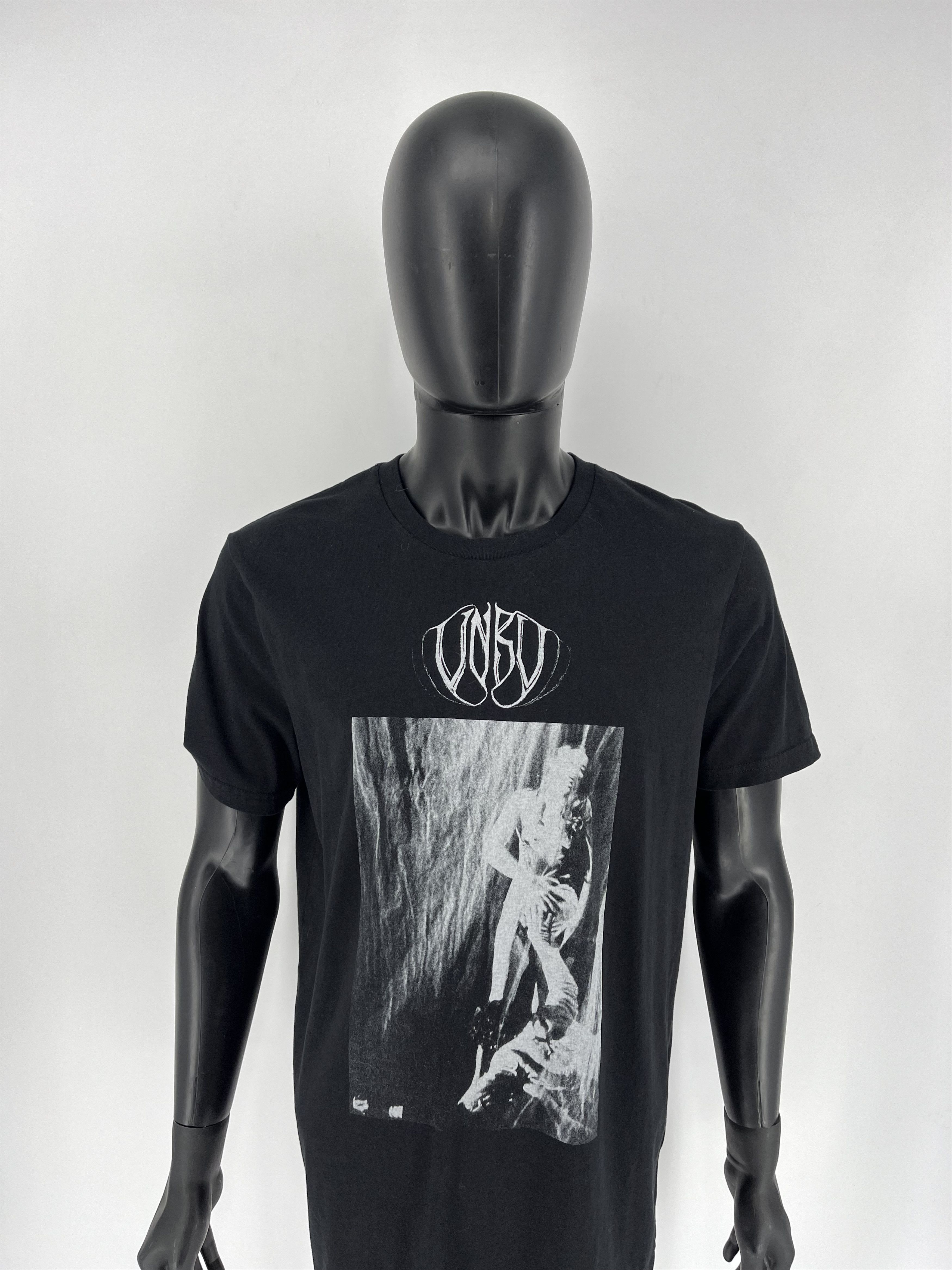 Band Tees × Vintage Vintage Y2K UNRU "Schemen" Dead Horror Print Band Rock Size US XL / EU 56 / 4 - 5 Thumbnail