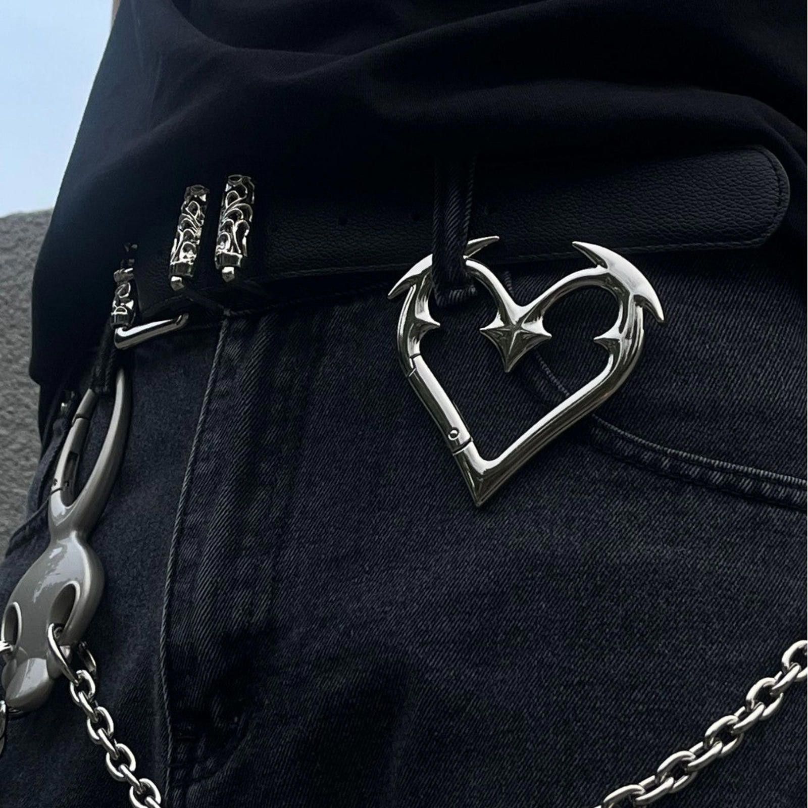 Jewelry Silver Heart-Shaped Punk Carabiner Keychain Size ONE SIZE - 1 Thumbnail