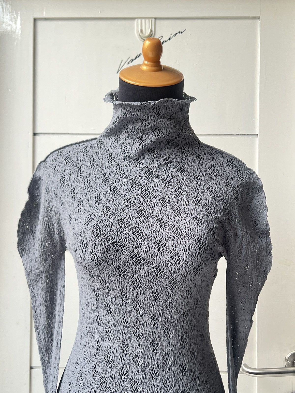 Issey Miyake Issey M.&K YOKO Grey Pleats Mesh T-shirt Size US XS / EU 42 / 0 - 15 Thumbnail