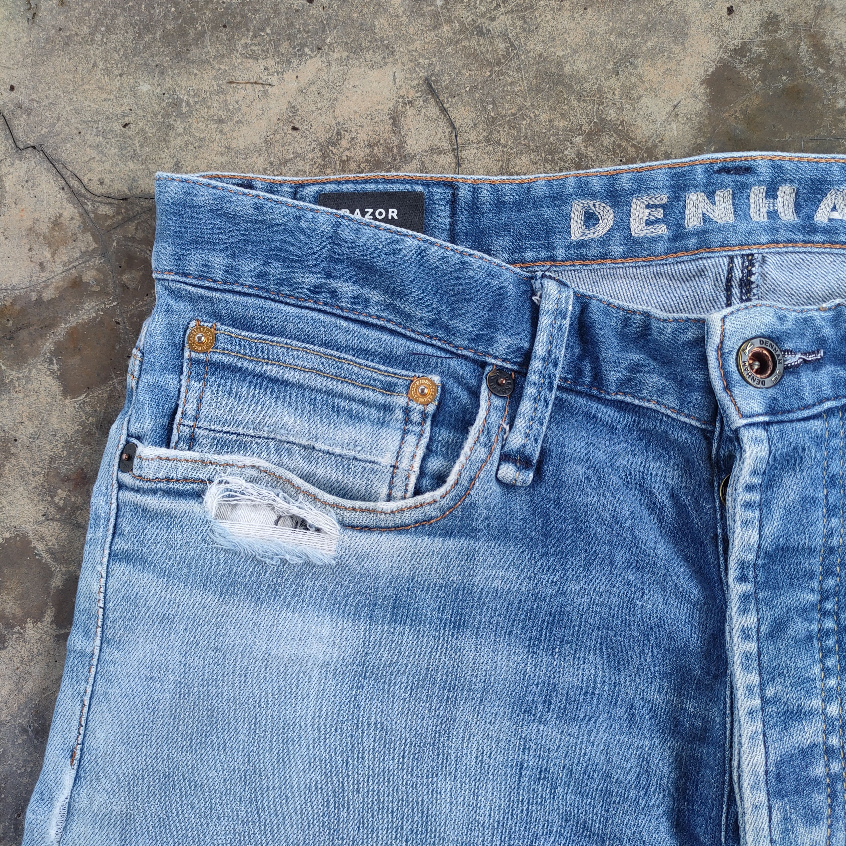 DENHAM VINTAGE DENHAM SKINNY BUTTON FLY FADED RIPPED JEANS PANTS Size US 31 - 6 Thumbnail