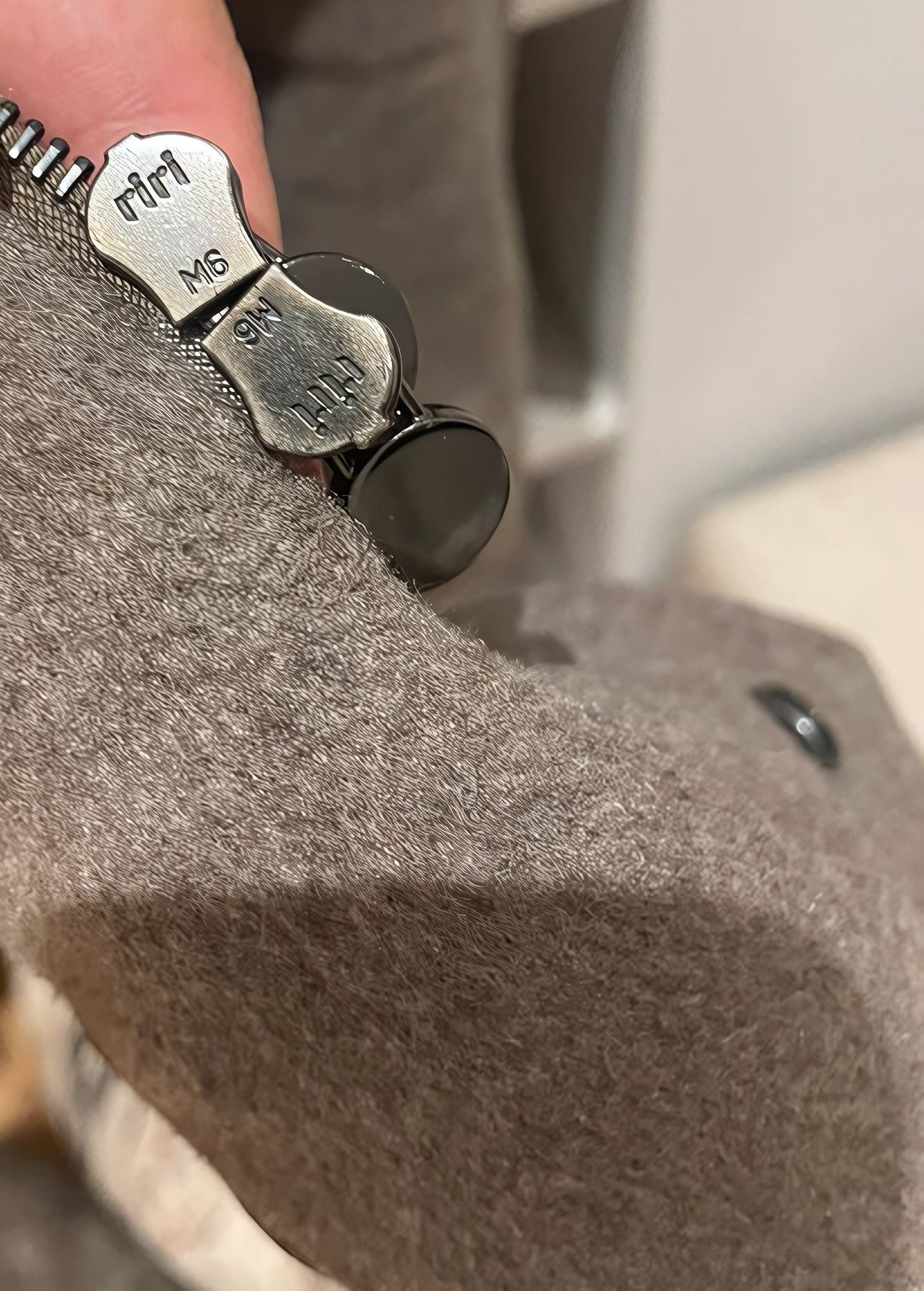 Kiton CASHMERE GOOSE DOWN JACKET WITH RACCOON DOG FUR Size US L / EU 52-54 / 3 - 10 Thumbnail