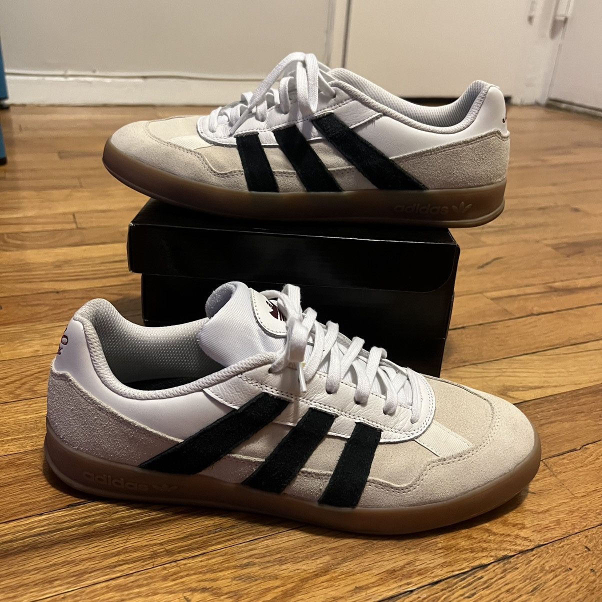 Adidas Aloha Super Cloud White Core Black Gum Size US 10.5 / EU 43-44 - 1 Thumbnail