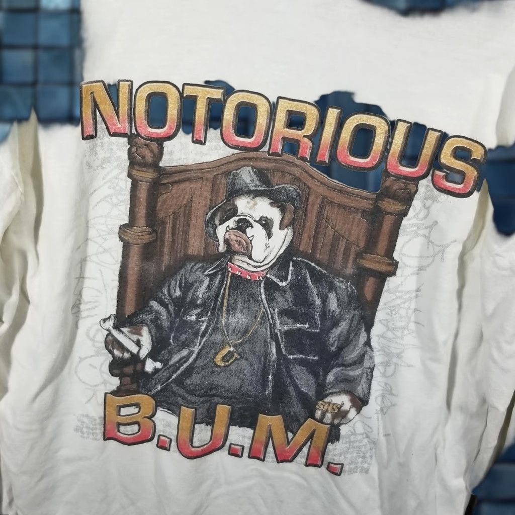 Gildan VINTAGE Notorious B.U.M. Shirt Tee Mens Large White Long Sleeve Graphic Bulldog 2011-12 Mens Size US L / EU 52-54 / 3 - 1 Thumbnail