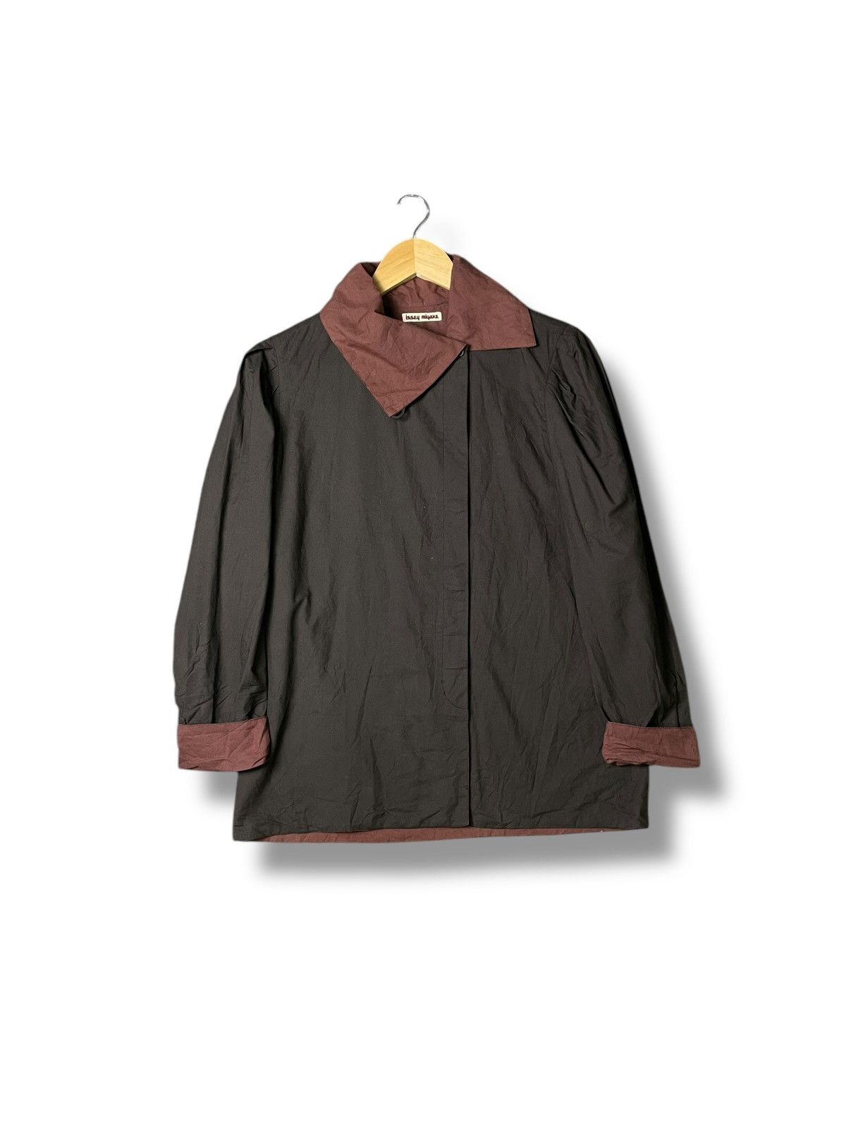 Issey Miyake × Japanese Brand × Vintage Vintage Issey Miyake Hidden Button Jacket (53) Size US XXS / EU 40 - 1 Thumbnail