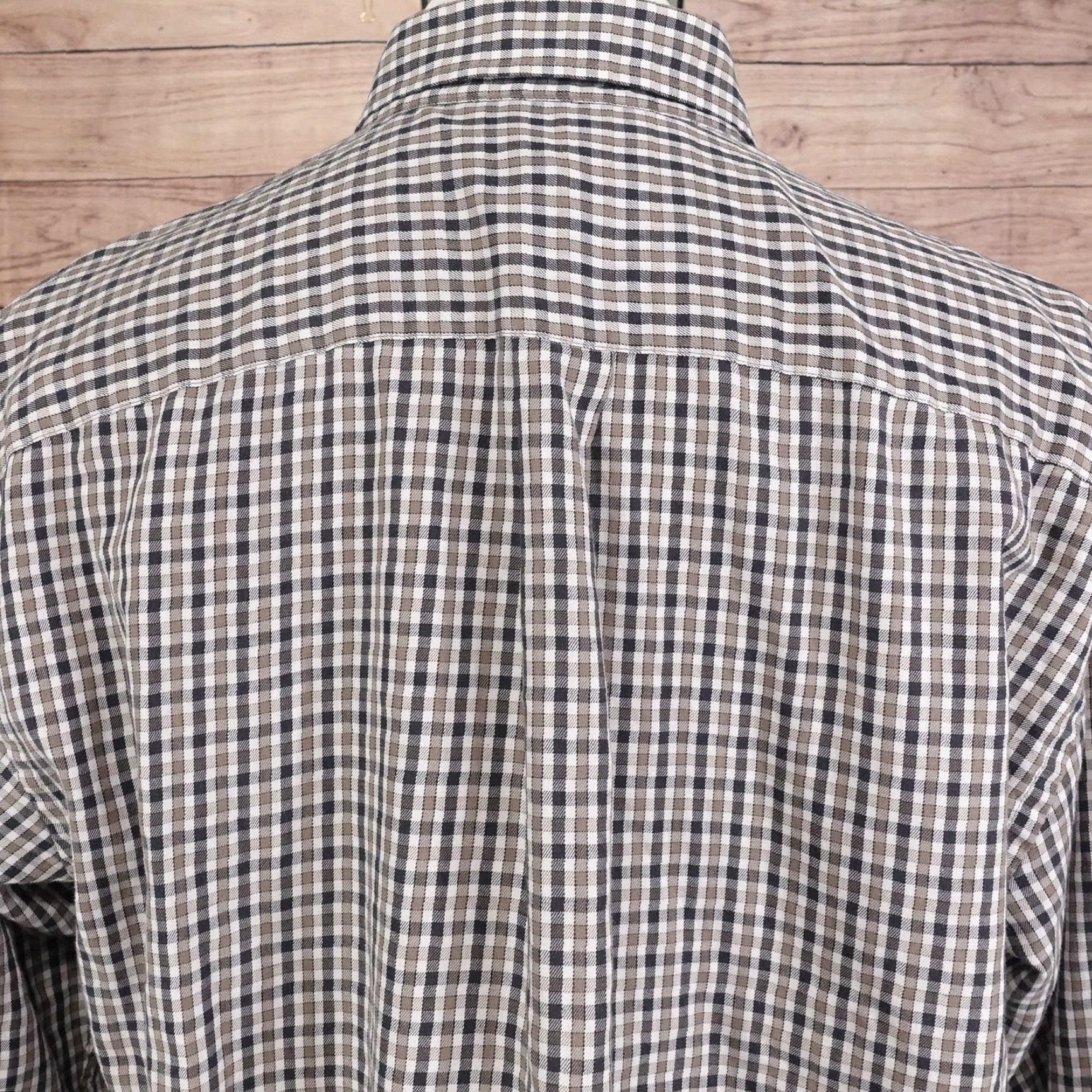 Van Heusen Van Heusen Shirt Mens Large Brown Black Plaid Button Down No Iron Easy Care Size US L / EU 52-54 / 3 - 5 Thumbnail