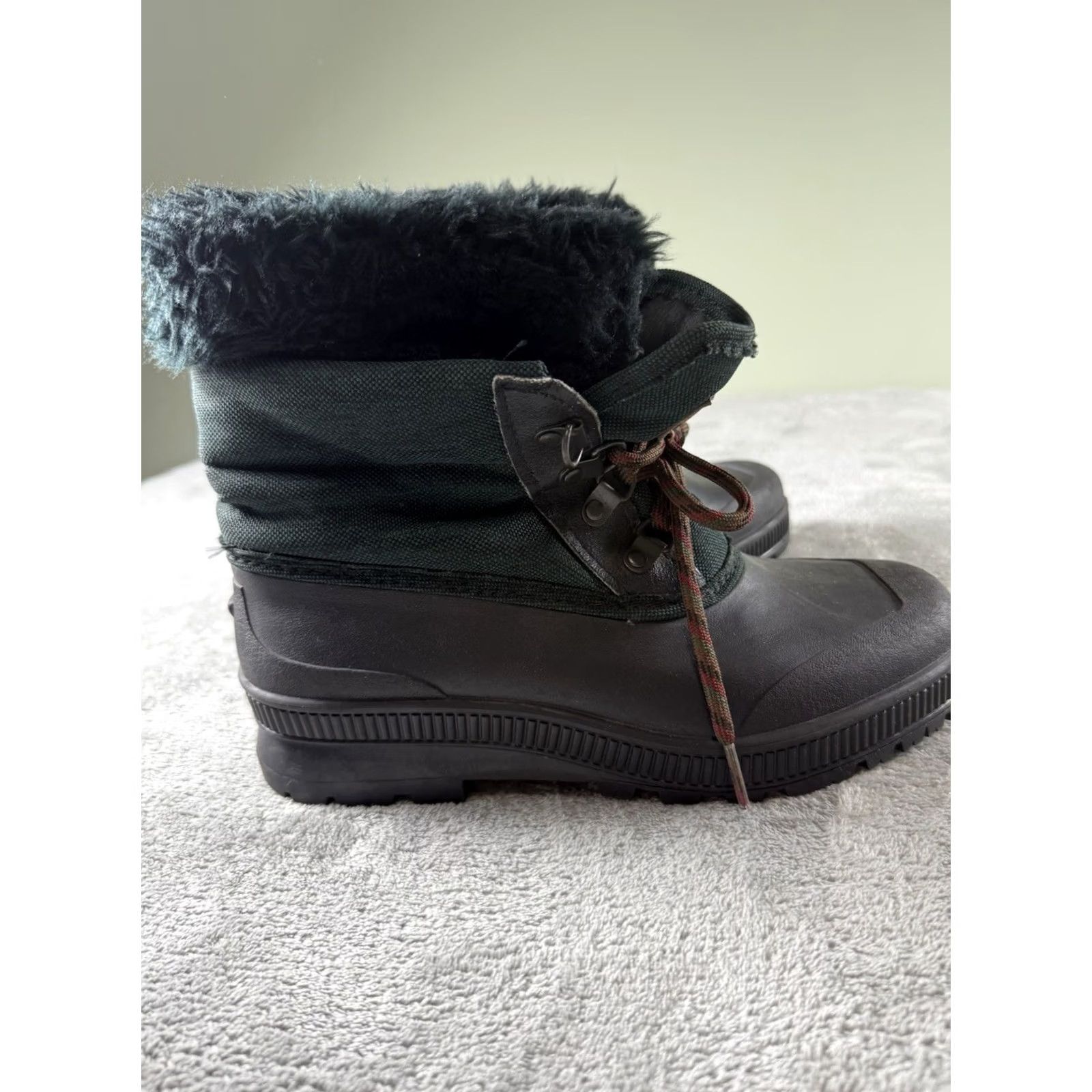 SOREL VINTAGE Sorel Boots Snow Boot Women's Green Black Faux Fur Lined Winter Size 8 Shoes Boots Women Size US 8 / IT 38 - 4 Thumbnail