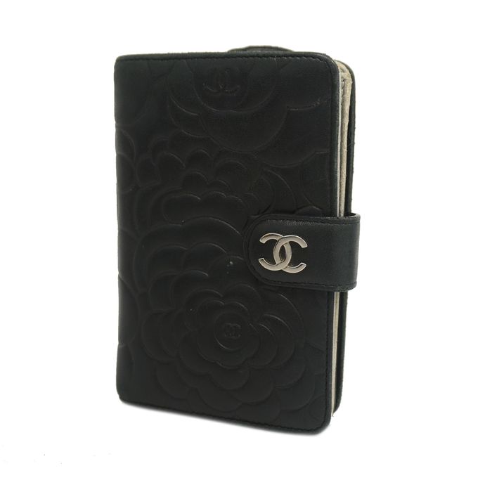 Chanel Auth Chanel Camellia Bifold Wallet With Silver Hardware