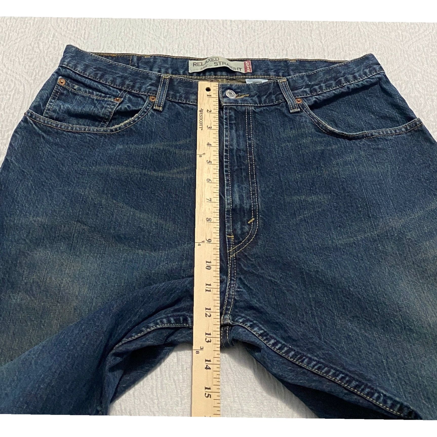 Levi's VINTAGE Levis 559 Jeans Men's 38x30 Blue Relaxed Straight Whiskers Wide Leg Faded Jeans Blue Mens Regular 38x30 Levi's 559 Straight Leg USA 500 Series Size US 38 / EU 54 - 7 Thumbnail
