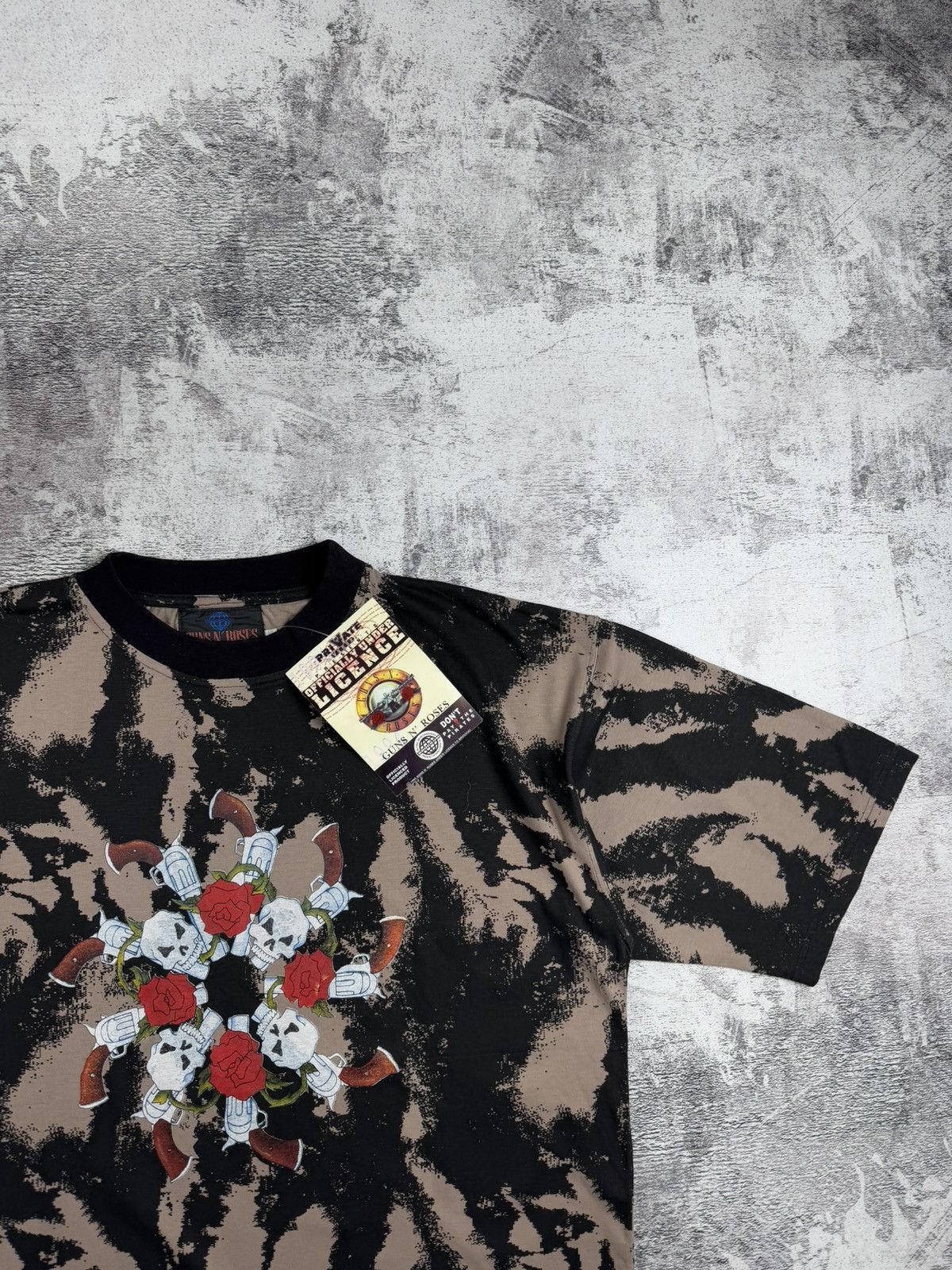 Band Tees RARE Vintage NEW Guns N Roses 1993 Rap Tie Dye T Shirt Tee Size US L / EU 52-54 / 3 - 7 Thumbnail