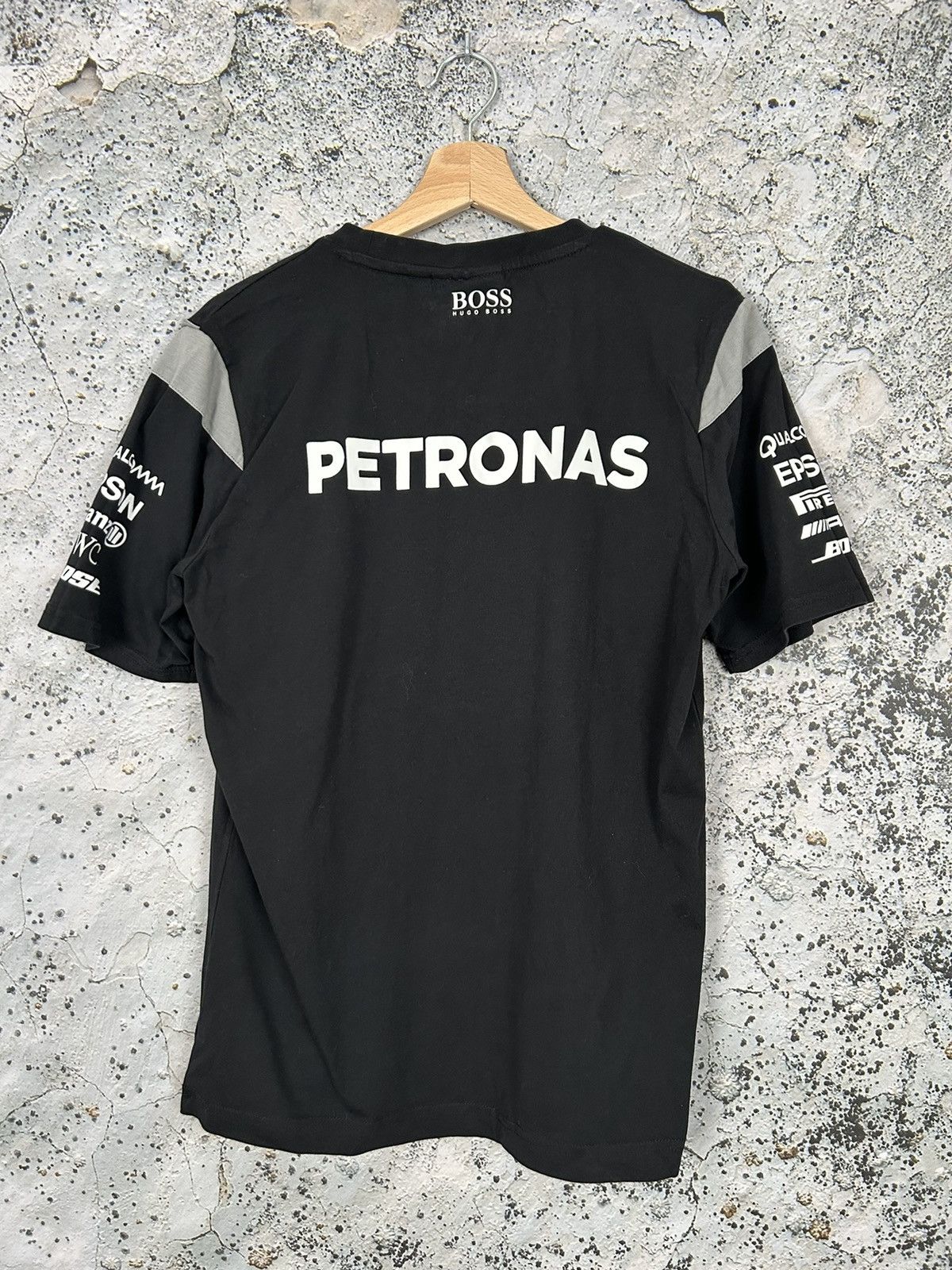 Mercedes-Benz Vintage Mercedes Benz Petronas Motorsport Racing Tee Size US M / EU 48-50 / 2 - 6 Thumbnail