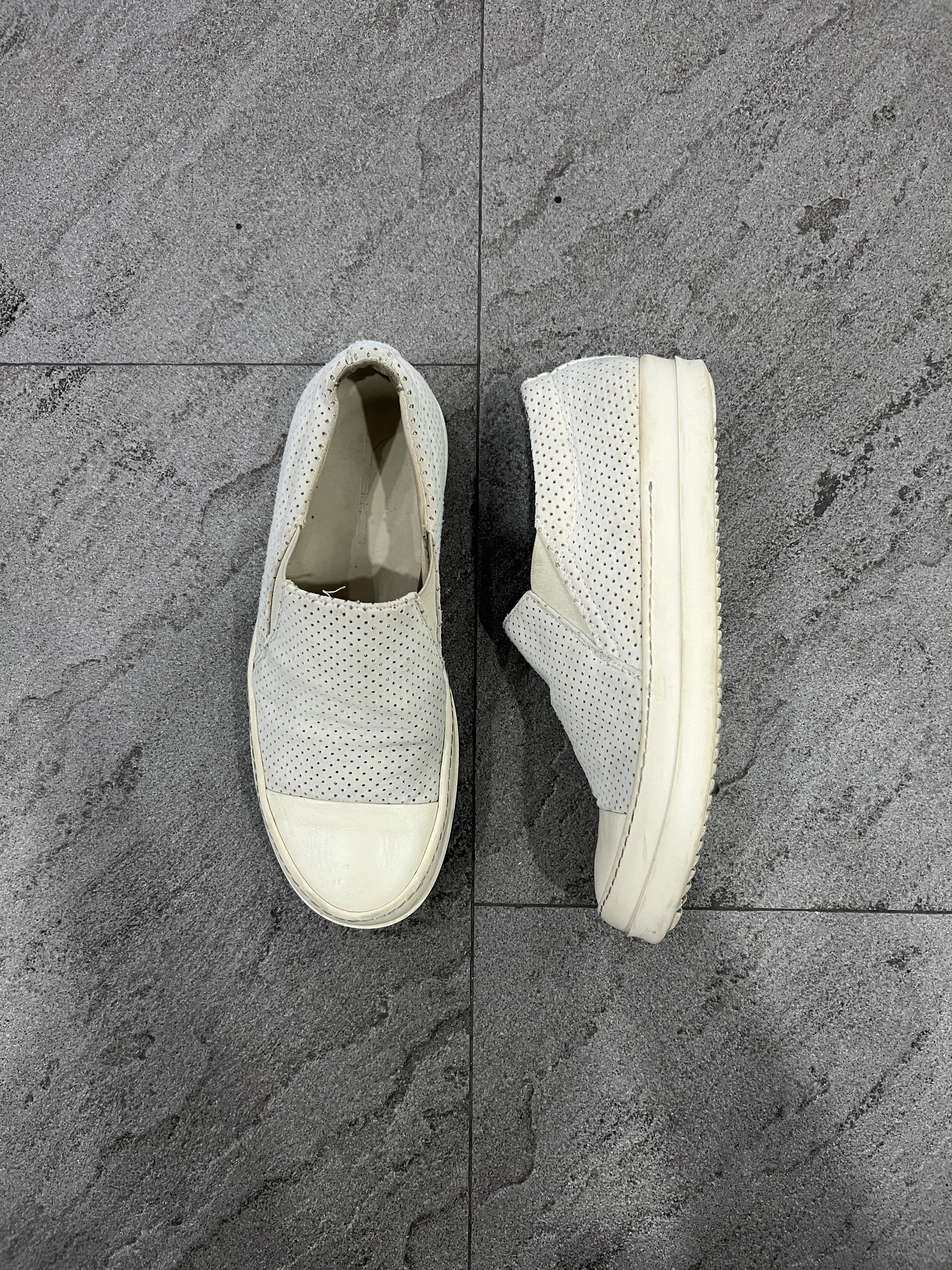 Rick Owens Drkshdw Rick Owens Drkshdw Perforated Cap Toe Slip On Sneakers Size US 8.5 / EU 41-42 - 2 Thumbnail