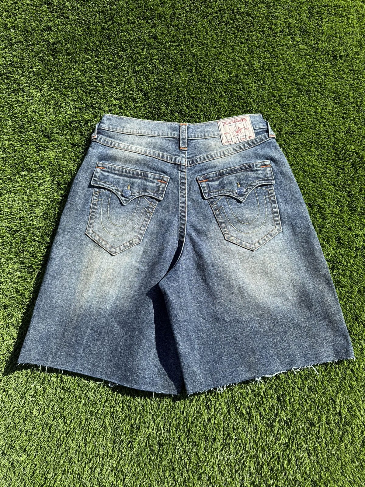 True Religion True Religion Jorts Size US 32 / EU 48 - 4 Thumbnail