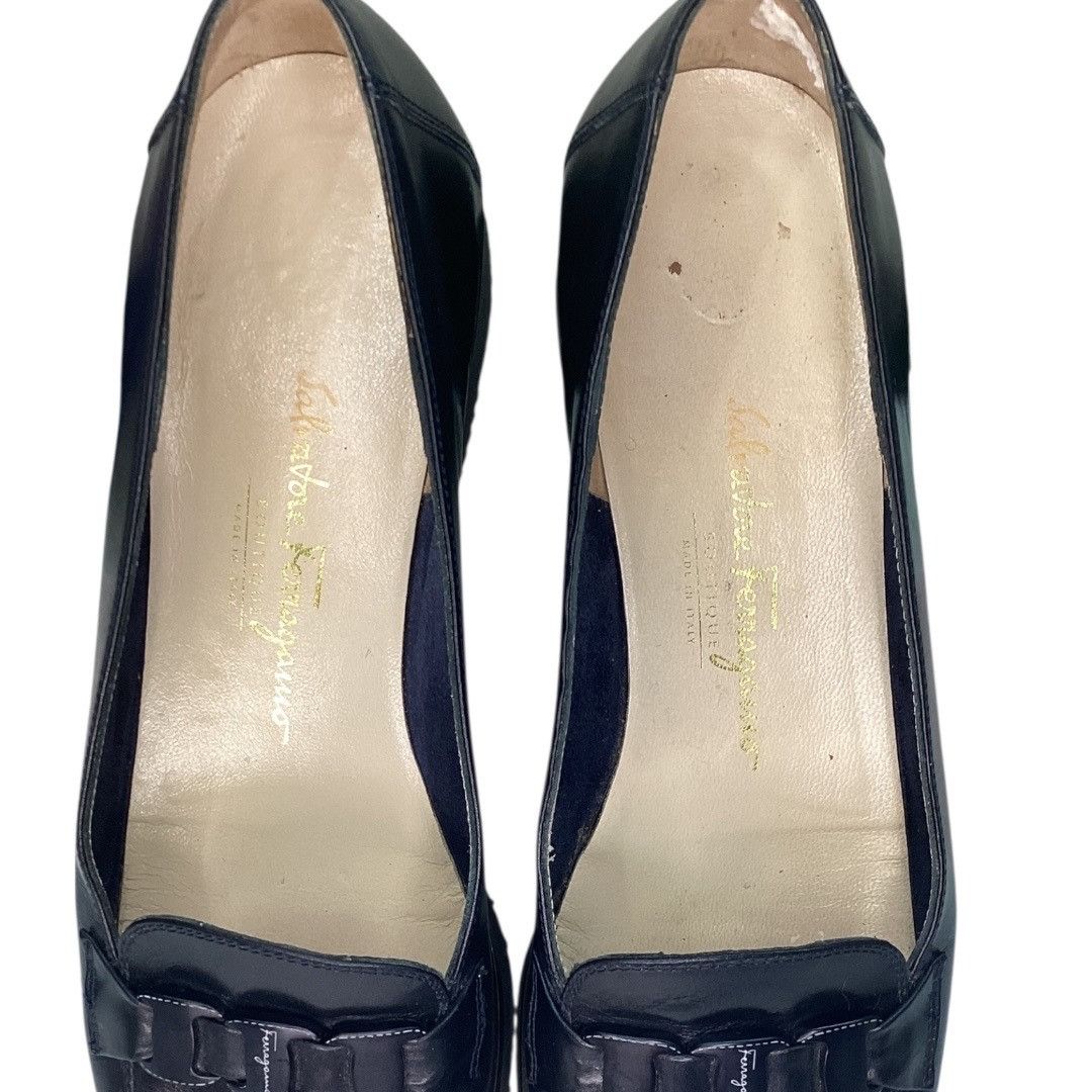 Salvatore Ferragamo Salvatore Ferragamo Navy Leather Loafers w/ Ferragamo logo b Size US 10 / IT 40 - 7 Thumbnail
