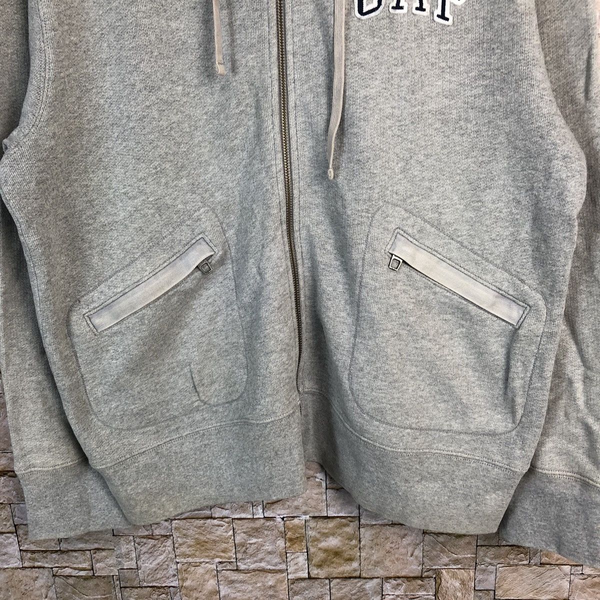 Gap Gap Grey sweatshirt vintage Hoodie #A556 Size US L / EU 52-54 / 3 - 6 Thumbnail