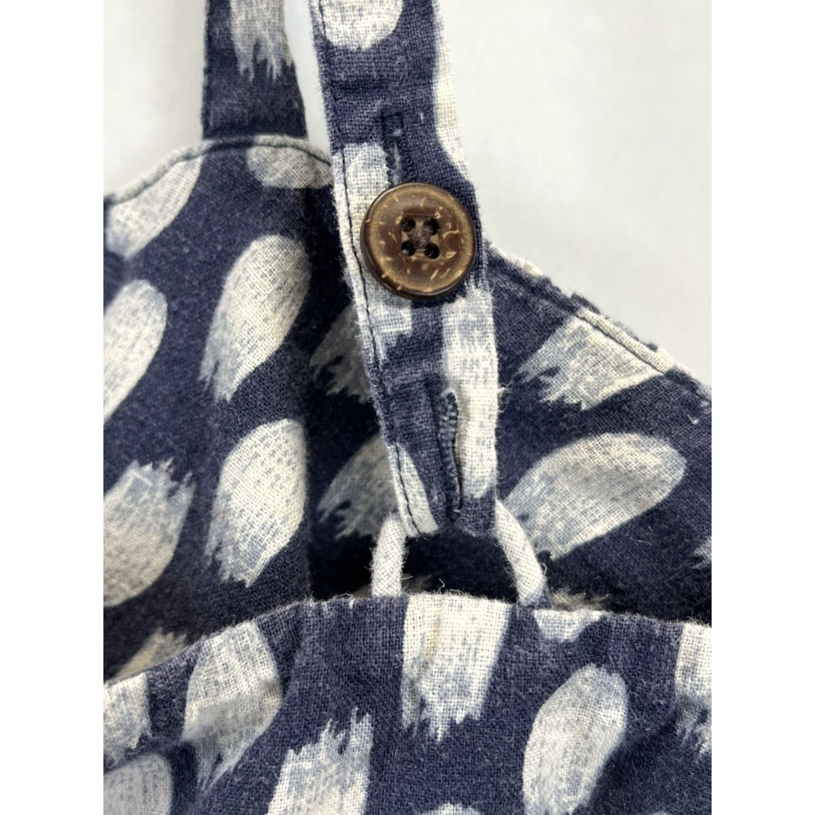 Patagonia Patagonia Tank Top Sz 10 Womens Organic Cotton Hemp Blend Navy White Sleeveless Size L / US 10 / IT 46 - 4 Thumbnail