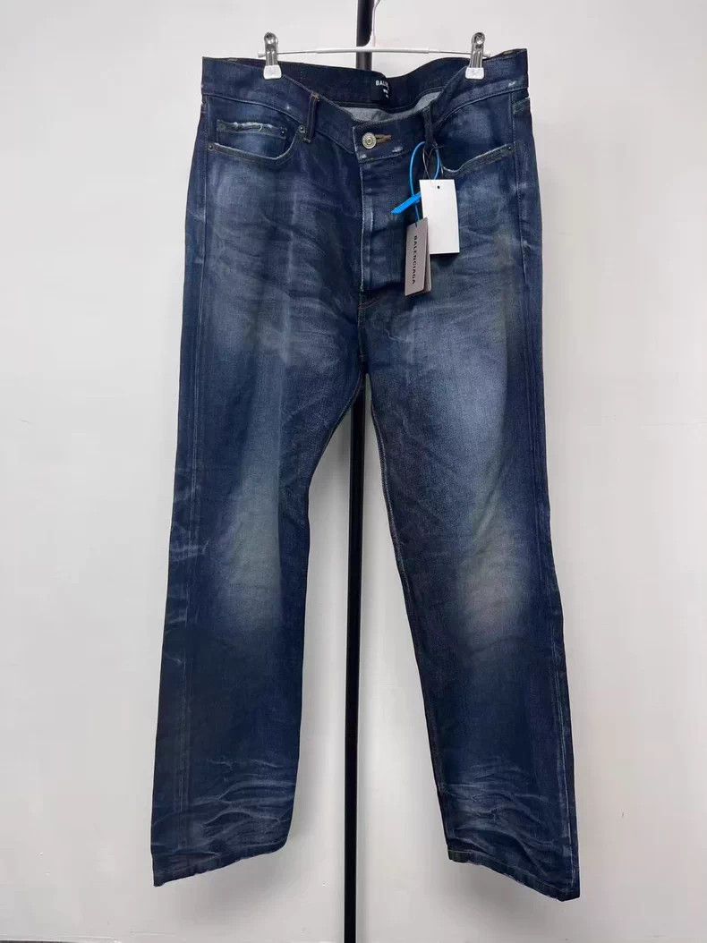 Balenciaga Balenciaga Faded Cotton Straight Jeans Size US 36 / EU 52 - 1 Thumbnail