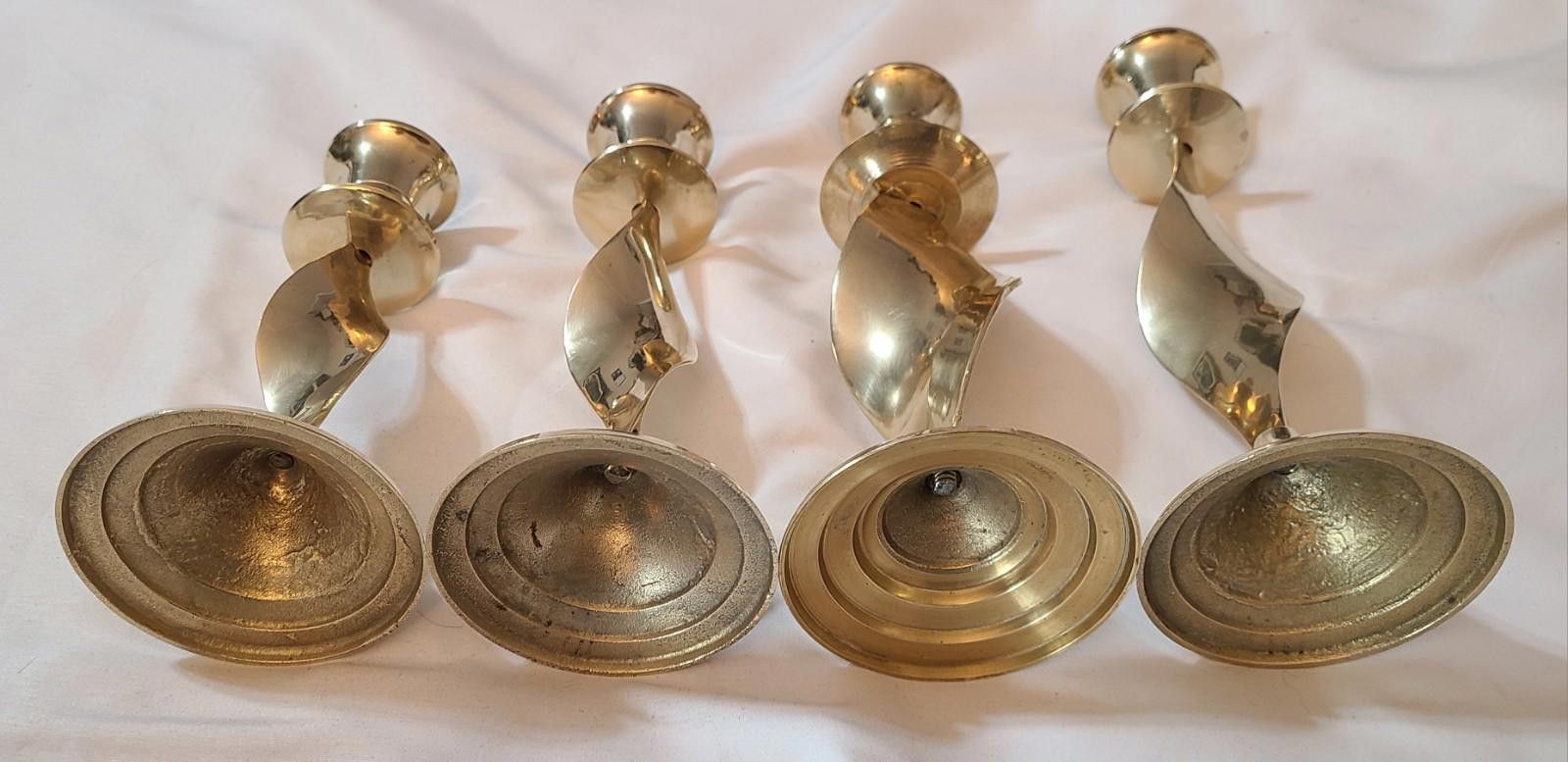 The Unbranded Brand 4pc Vintage 1970s Solid Brass Swirled Candlestick Holders Size ONE SIZE - 5 Thumbnail