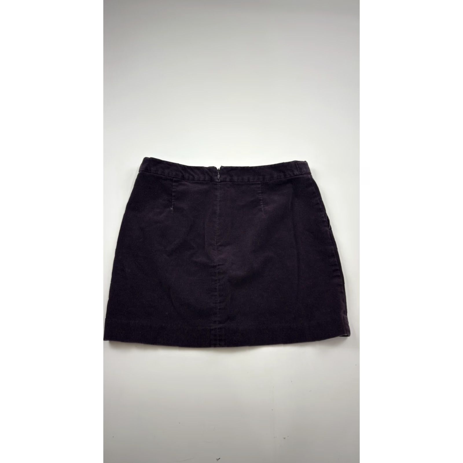 Banana Republic Banana Republic Skirt Womens 6 Purple Corduroy Mini Casual Pockets Zip Buttons Fall Winter Size 28" / US 6 / IT 42 - 4 Thumbnail