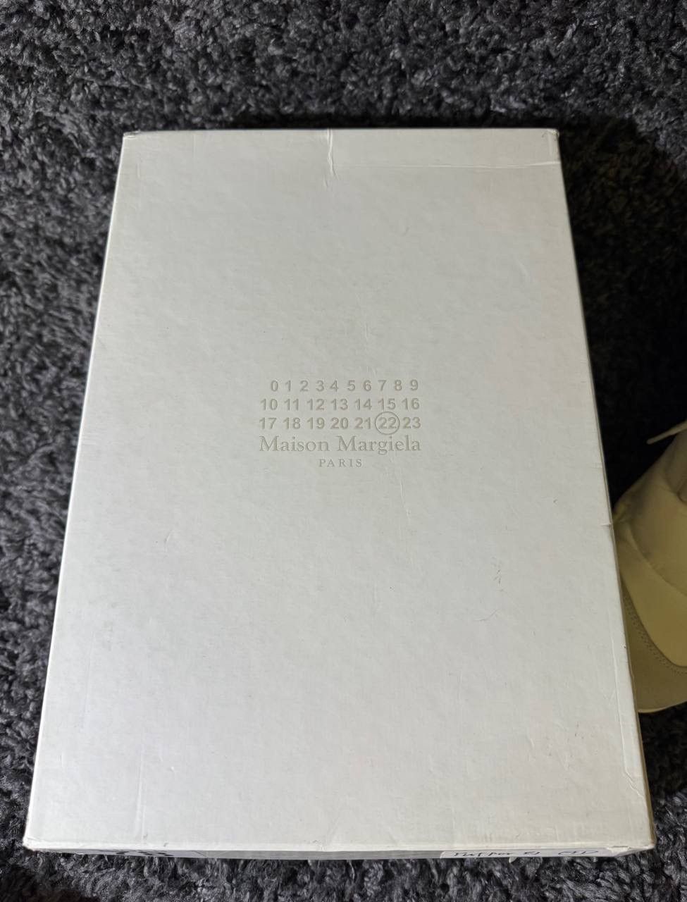 Maison Margiela Maison Margiela Future High Nylon Puffer White EU41 US8 Stea Size US 8 / EU 41 - 12 Thumbnail