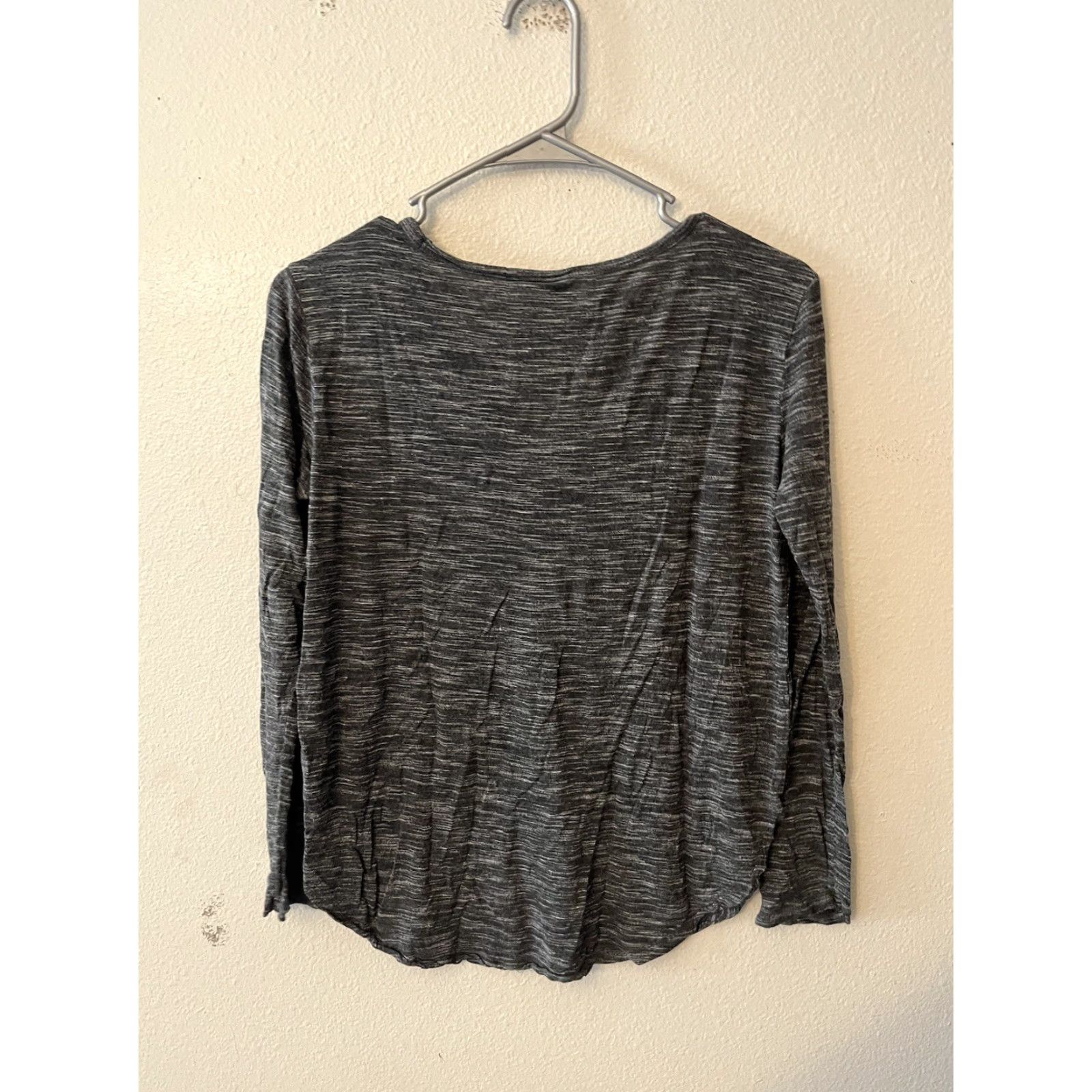 Gap Gap Women Solid V Neck Long Sleeve Small Gray T-Shirt Size S / US 4 / IT 40 - 3 Thumbnail