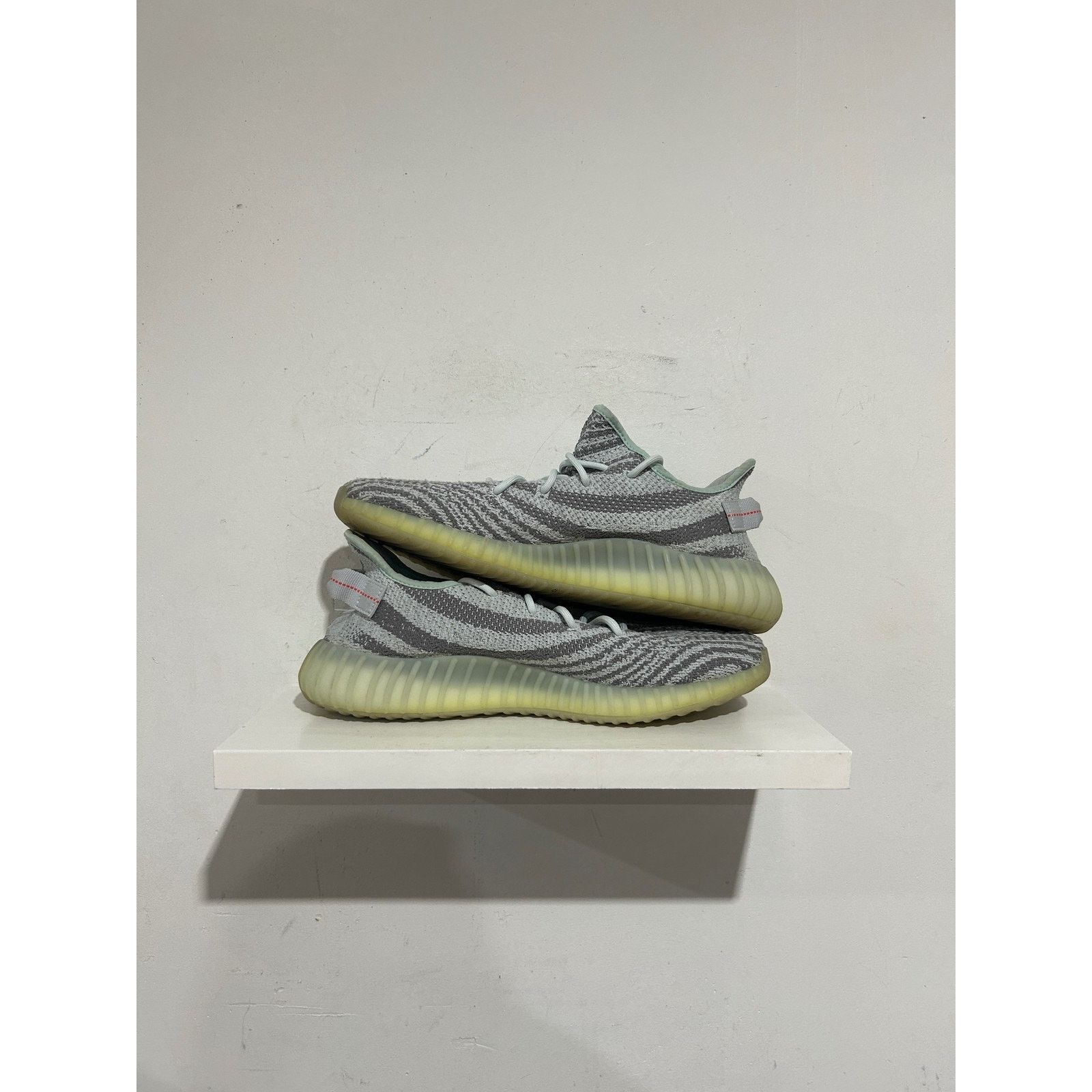 Adidas ADIDAS YEEZY BOOST 350 V2 BLUE TINT SIZE 14 PREOWNED Size US 14 / EU 47 - 2 Thumbnail
