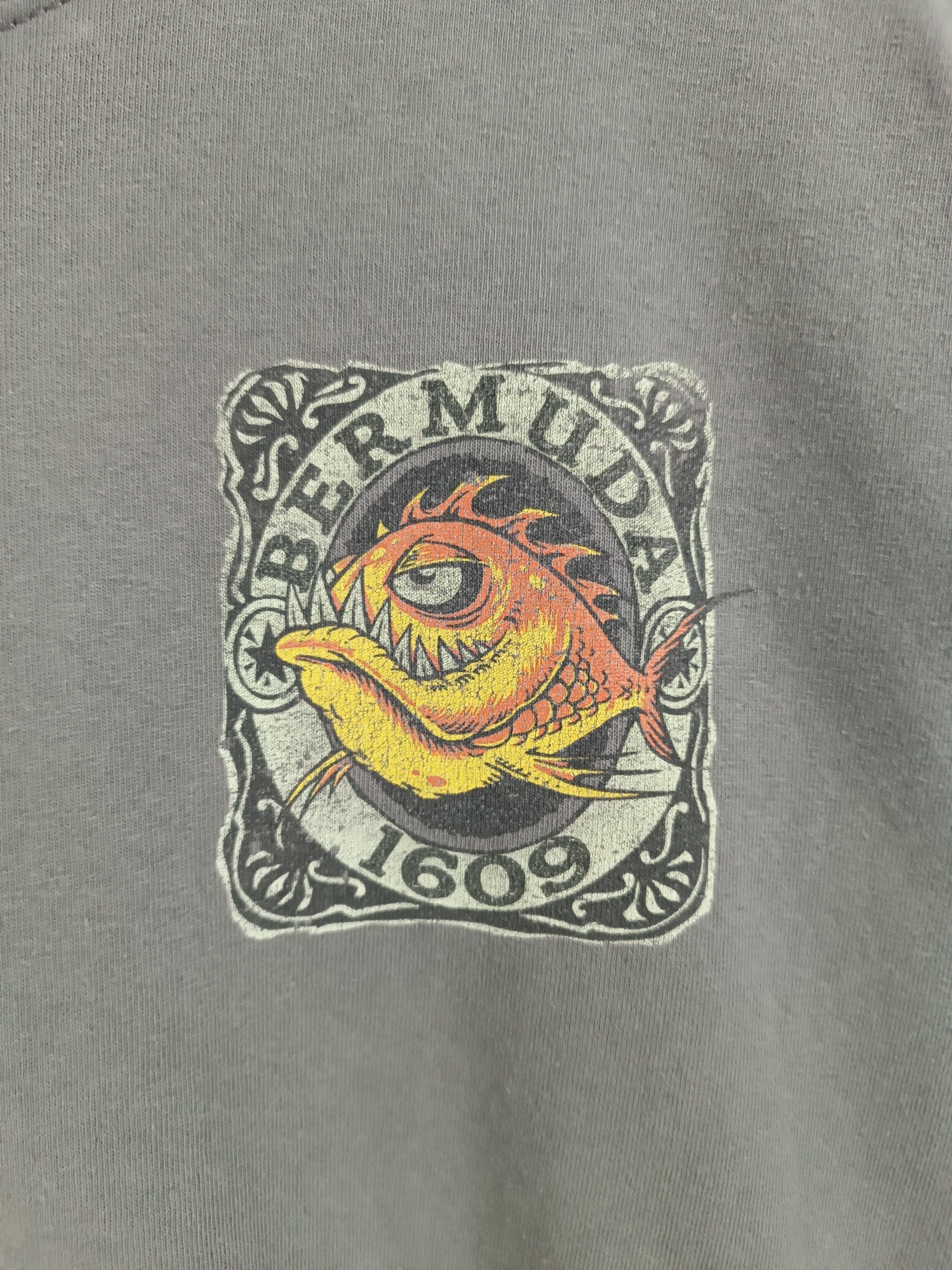 Vintage VINTAGE BERMUDA 1609 MONSTER FISH SCARY HORROR DARK TEE Size US L / EU 52-54 / 3 - 10 Thumbnail