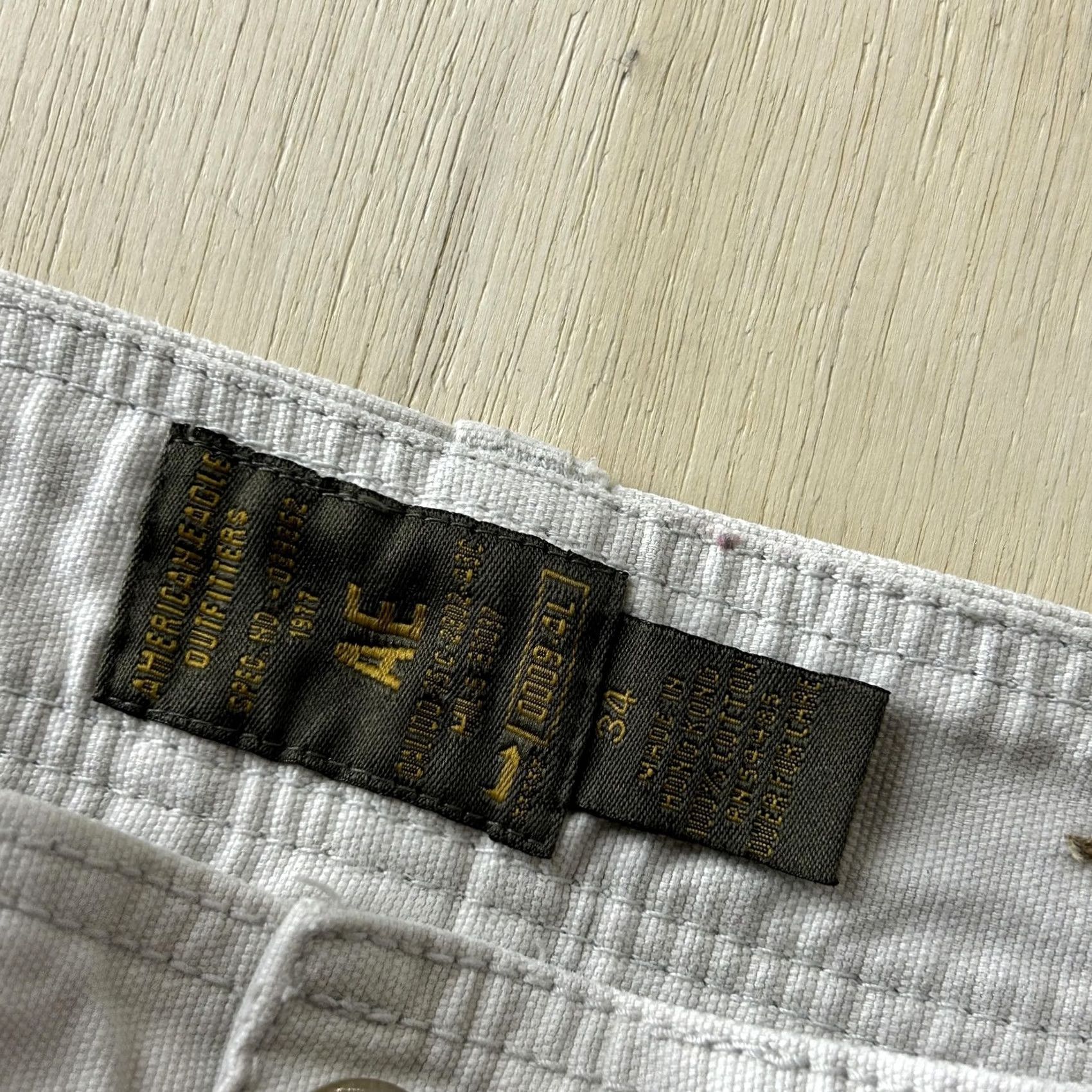 American Eagle Outfitters VINTAGE American Eagle Outfitters Cargo Shorts Mens 34 Beige Canvas Relaxed Size US 34 / EU 50 - 4 Thumbnail