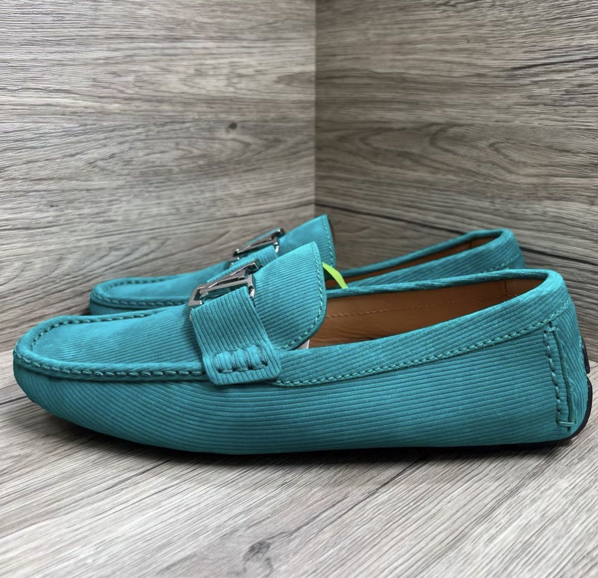 Louis Vuitton Louis Vuitton Monte Carlo Green & Silver LV Logo Loafers J41 Size US 9 / EU 42 - 1 Thumbnail
