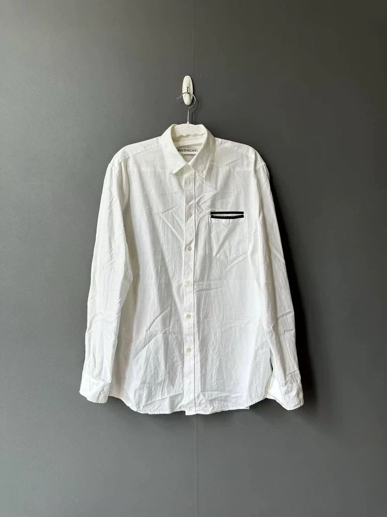 Givenchy Givenchy Size40 Chest logo shirt Size US M / EU 48-50 / 2 - 1 Thumbnail