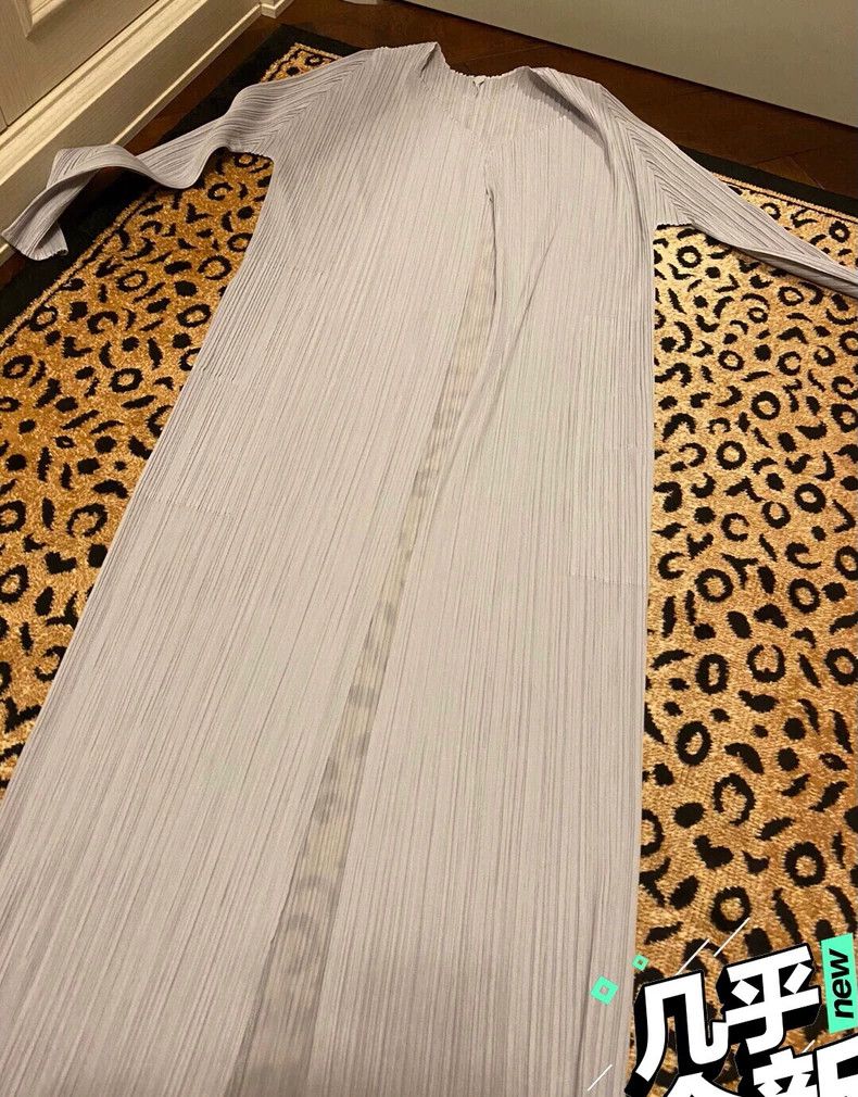 Issey Miyake Issey Miyake Grayish-white coat Size L / US 10 / IT 46 - 3 Thumbnail