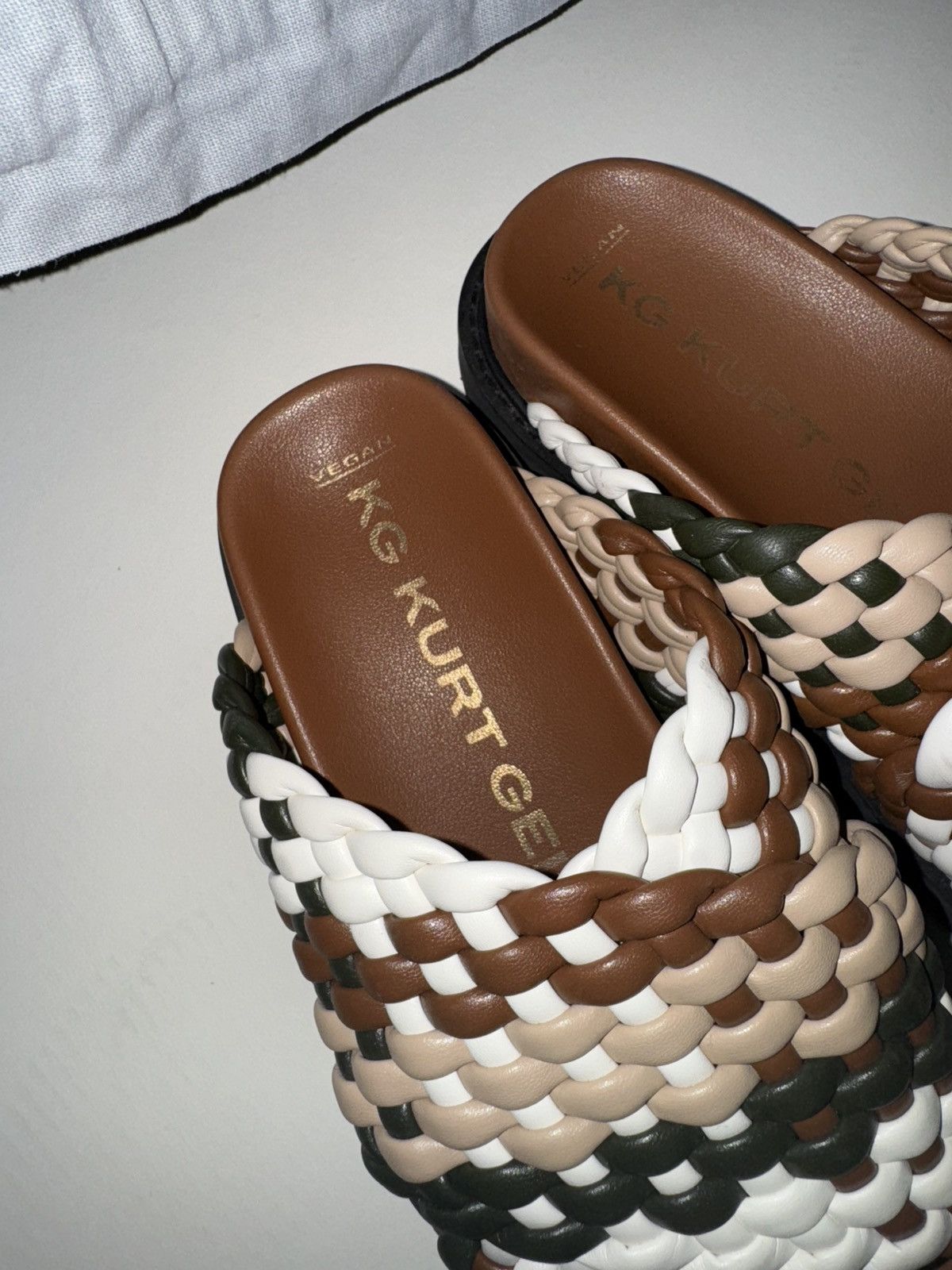 Kurt Geiger Kurt Geiger slides Size US 5.5 / IT 35.5 - 2 Thumbnail