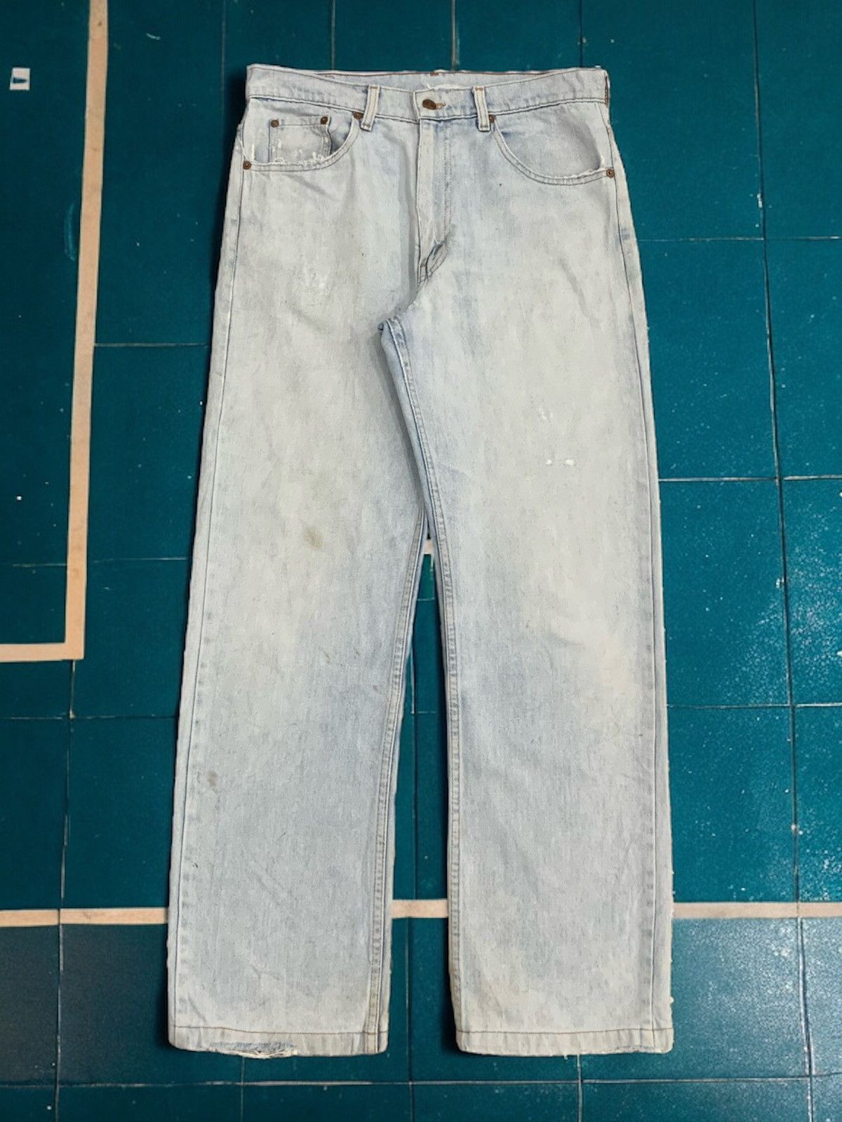 Vintage Levis 515 Light Wash Distressed Denim (AC48)