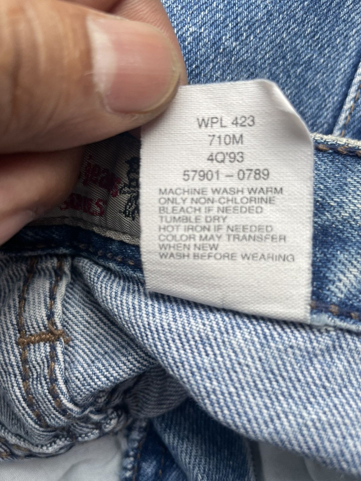 Levi's Vintage 1993 Levis 901 Silver Tab Distresed Size 30" / US 8 / IT 44 - 14 Thumbnail