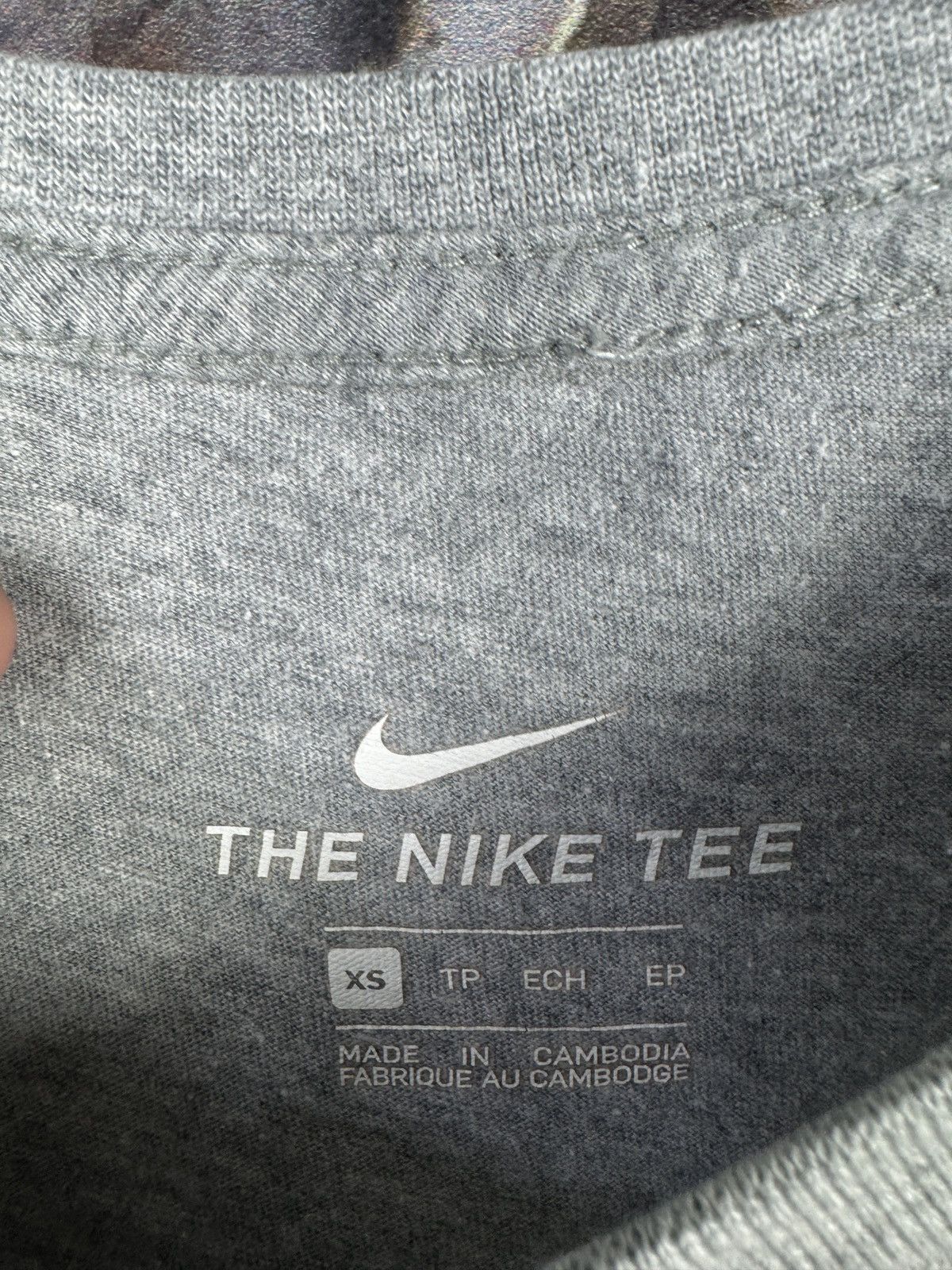 Nike Men’s Nike T-Shirt Gray Big Logo Streetwear Size XS Size US XS / EU 42 / 0 - 5 Thumbnail
