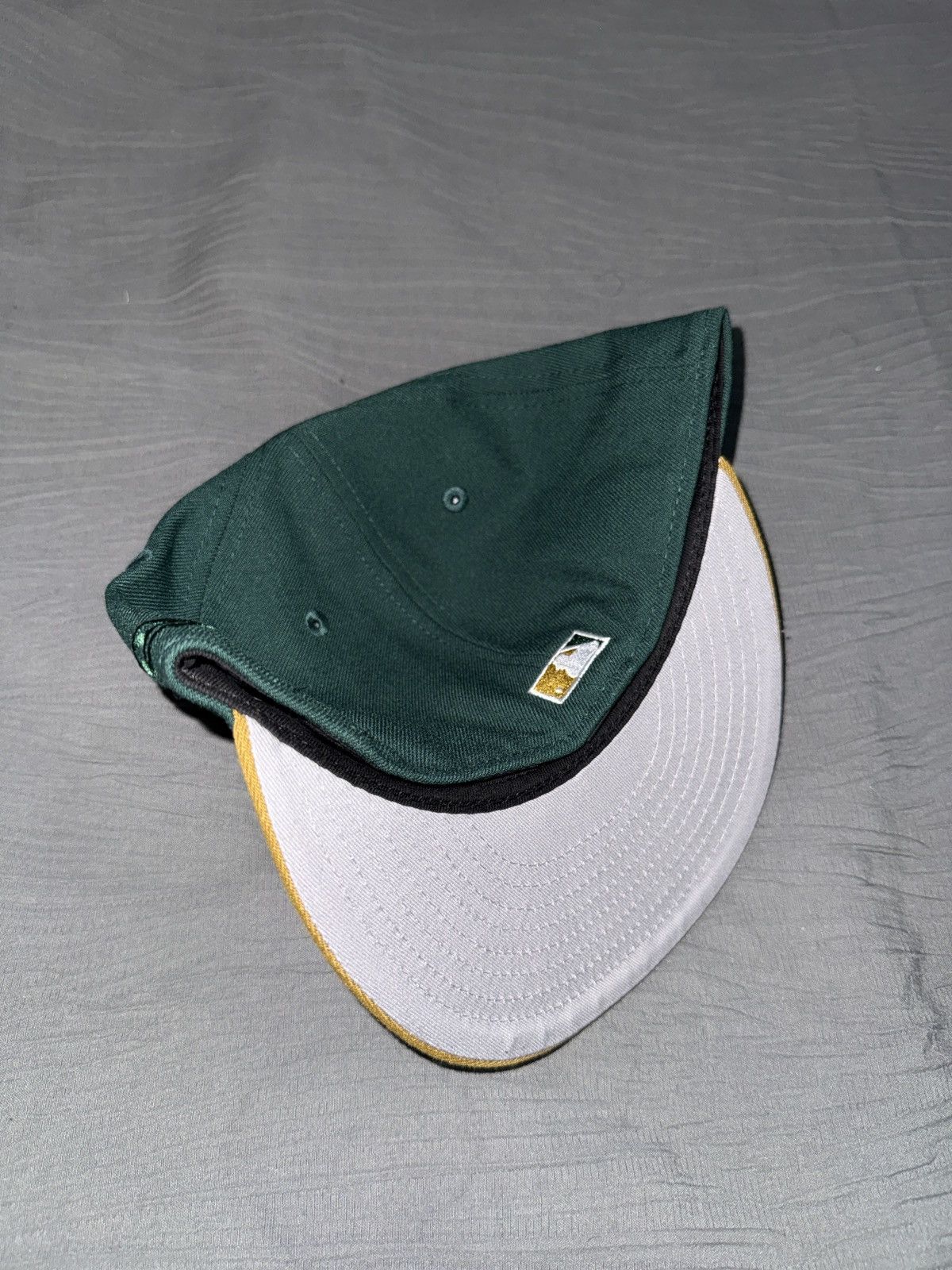 New Era Oakland “The Swinging A’s” fitted Hat 7 3/8 Size ONE SIZE - 2 Thumbnail