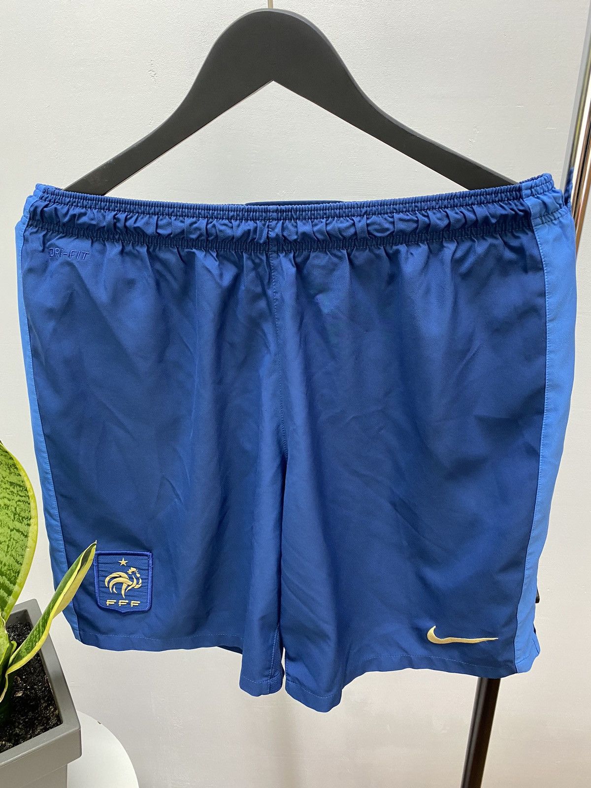 Adidas × Vintage France 2011 2012 Nike National Team Football Soccer Shorts Size US 36 / EU 52 - 4 Thumbnail