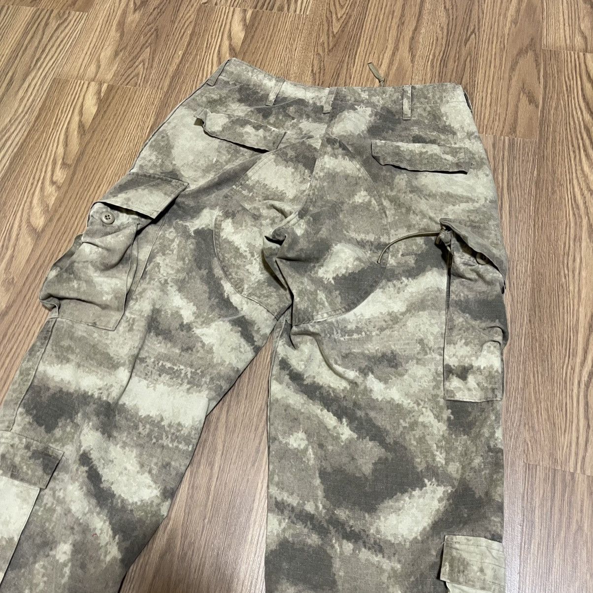 Other Tan camo cargo pants Size US 34 / EU 50 - 6 Thumbnail