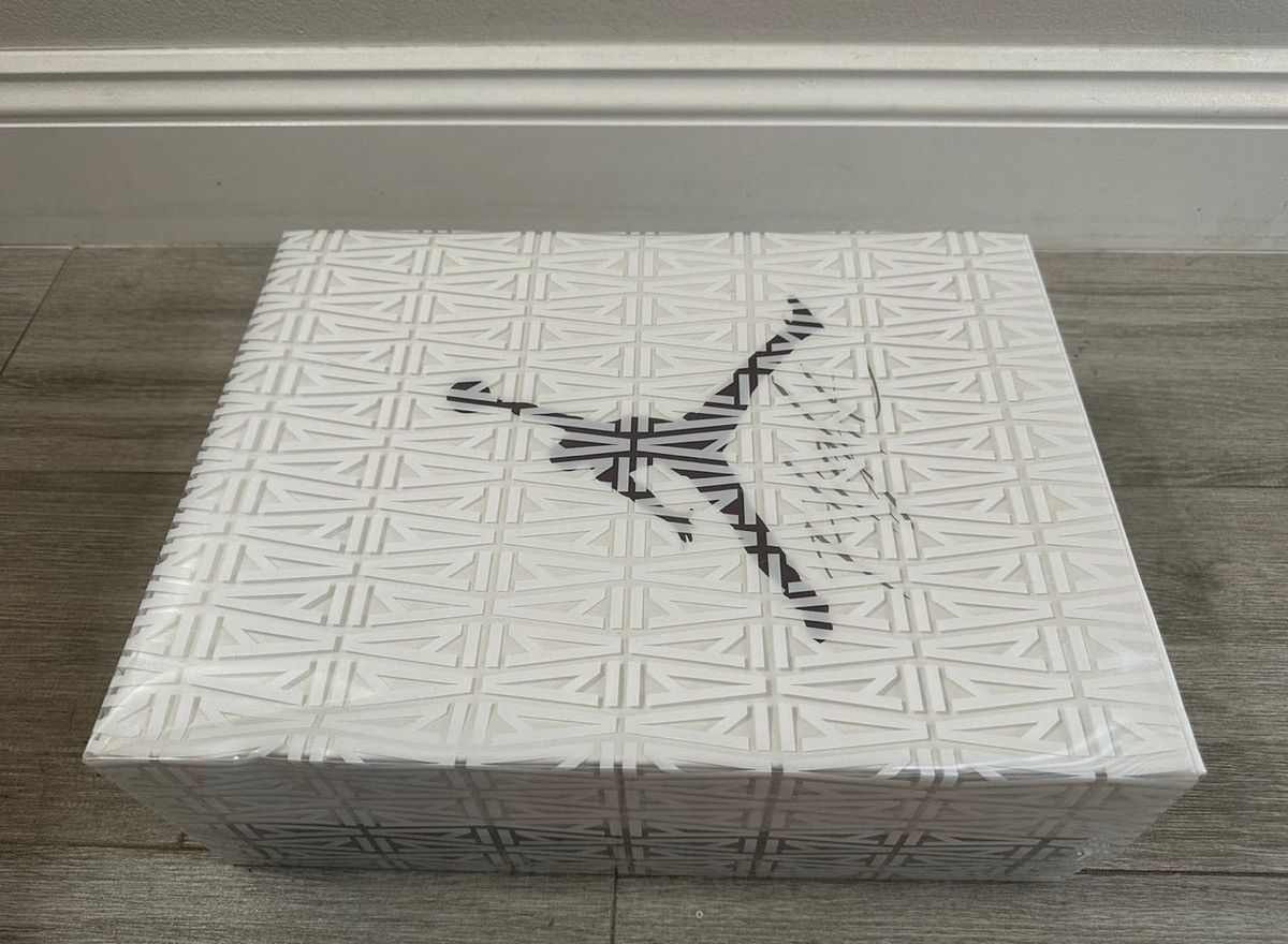 A Ma Maniere × Jordan Brand A Ma Maniere Air Jordan 3 White Grey Violet Ore W 13.5 M 12 Size US 12 / EU 45 - 11 Thumbnail