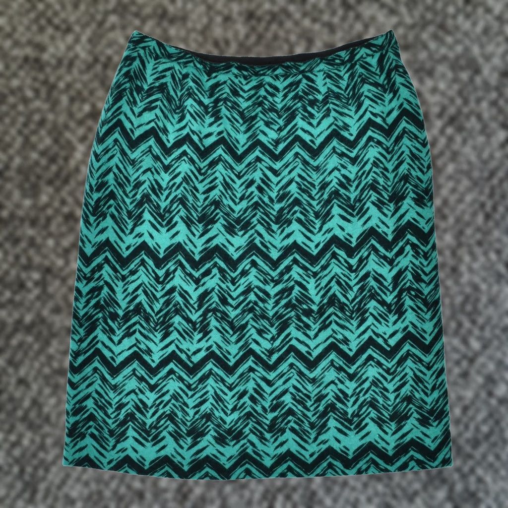 Vintage VINTAGE Womens Skirt W32 Large Green Chevron OF02 | Straight | Regular Fit | Zip Size 24" / US 00 / IT 34 - 1 Thumbnail
